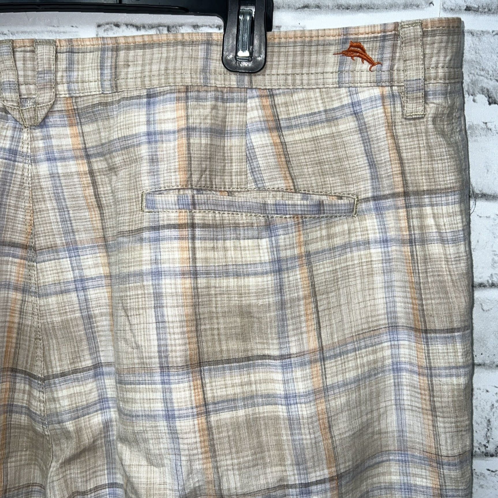 Tommy Bahama Tommy Bahama Beige Linen Blend Plaid Shorts Mens Size 42 Chino Linen Beige Plaid Tommy Bahama Mens 42 Shorts Size US 42 / EU 58 - 3 Thumbnail
