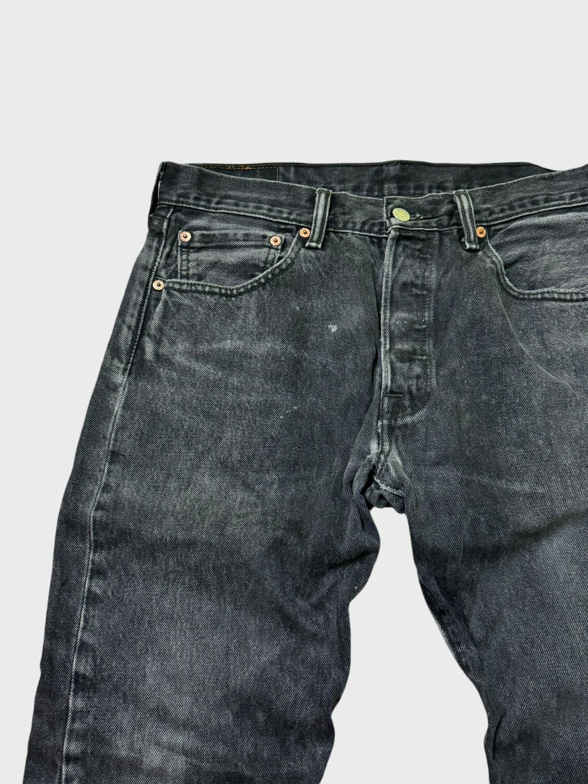 Levi's Vintage Levi's 501 Black Faded Distressed Denim Jeans Size US 32 / EU 48 - 4 Thumbnail