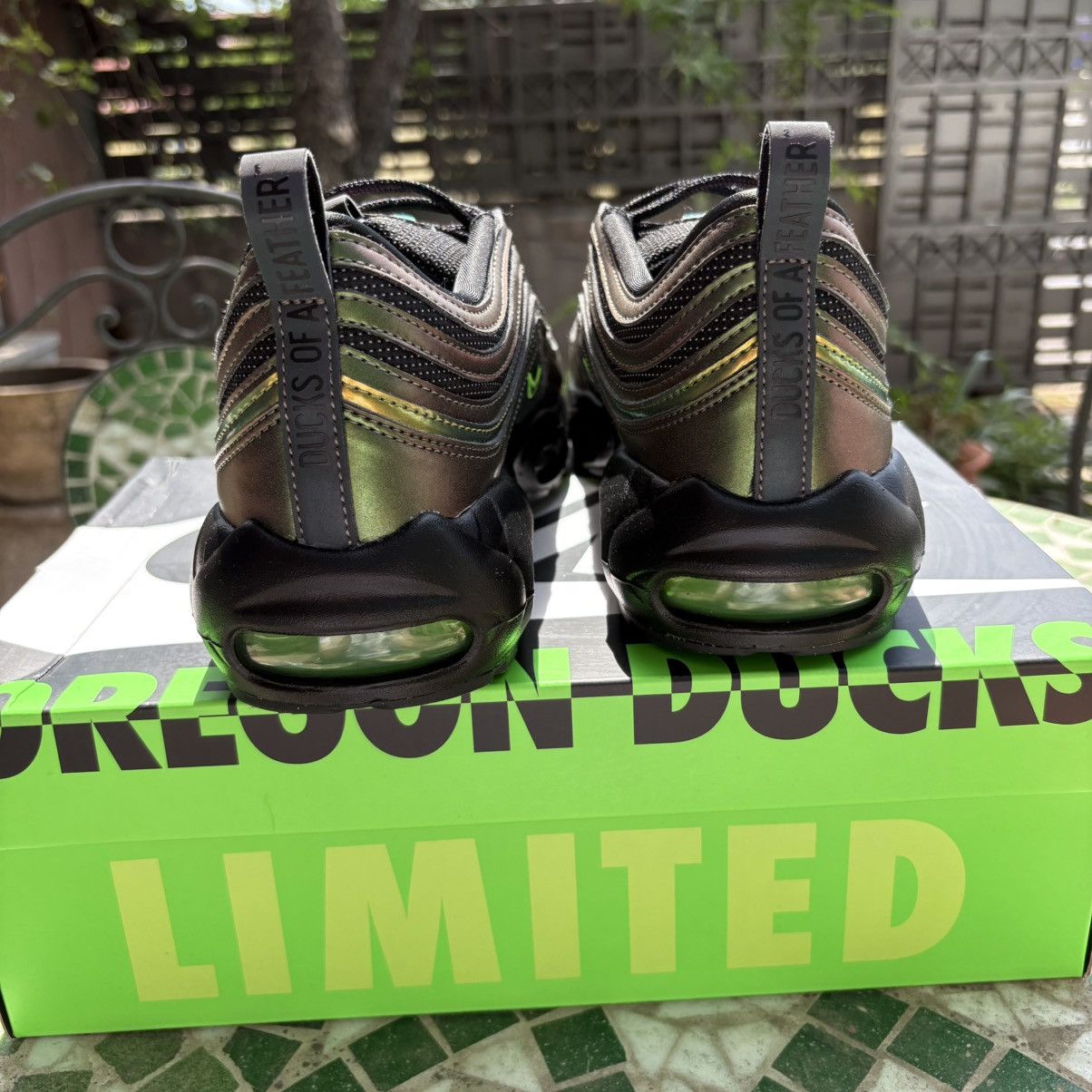 Nike Air max Ducks of a Feather Size US 11 / EU 44 - 4 Thumbnail