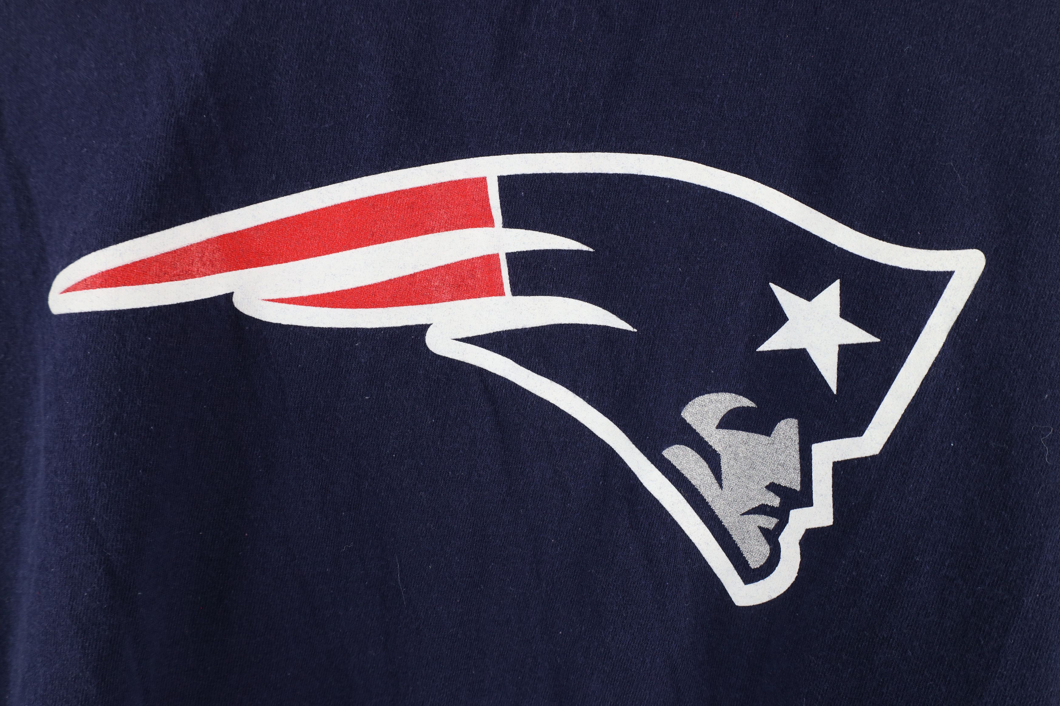 Reebok × Vintage Vintage Reebok England Patriots Football Long Sleeve T-Shirt Size US XXL / EU 58 / 5 - 11 Thumbnail