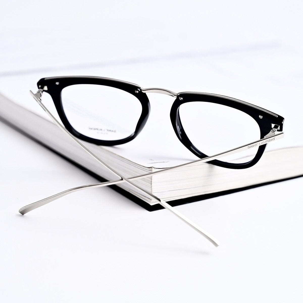 Saint Laurent Paris SAINT LAURENT SL753 OPT 001 GLASSES Size ONE SIZE - 9 Thumbnail