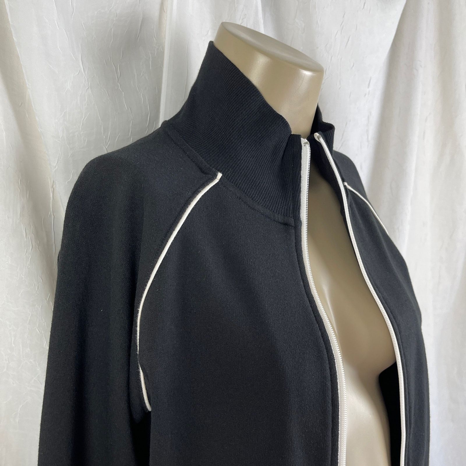 Forever 21 Black Sporty Track Jacket White Piping XXI Forever 21 Small Size S / US 4 / IT 40 - 5 Thumbnail