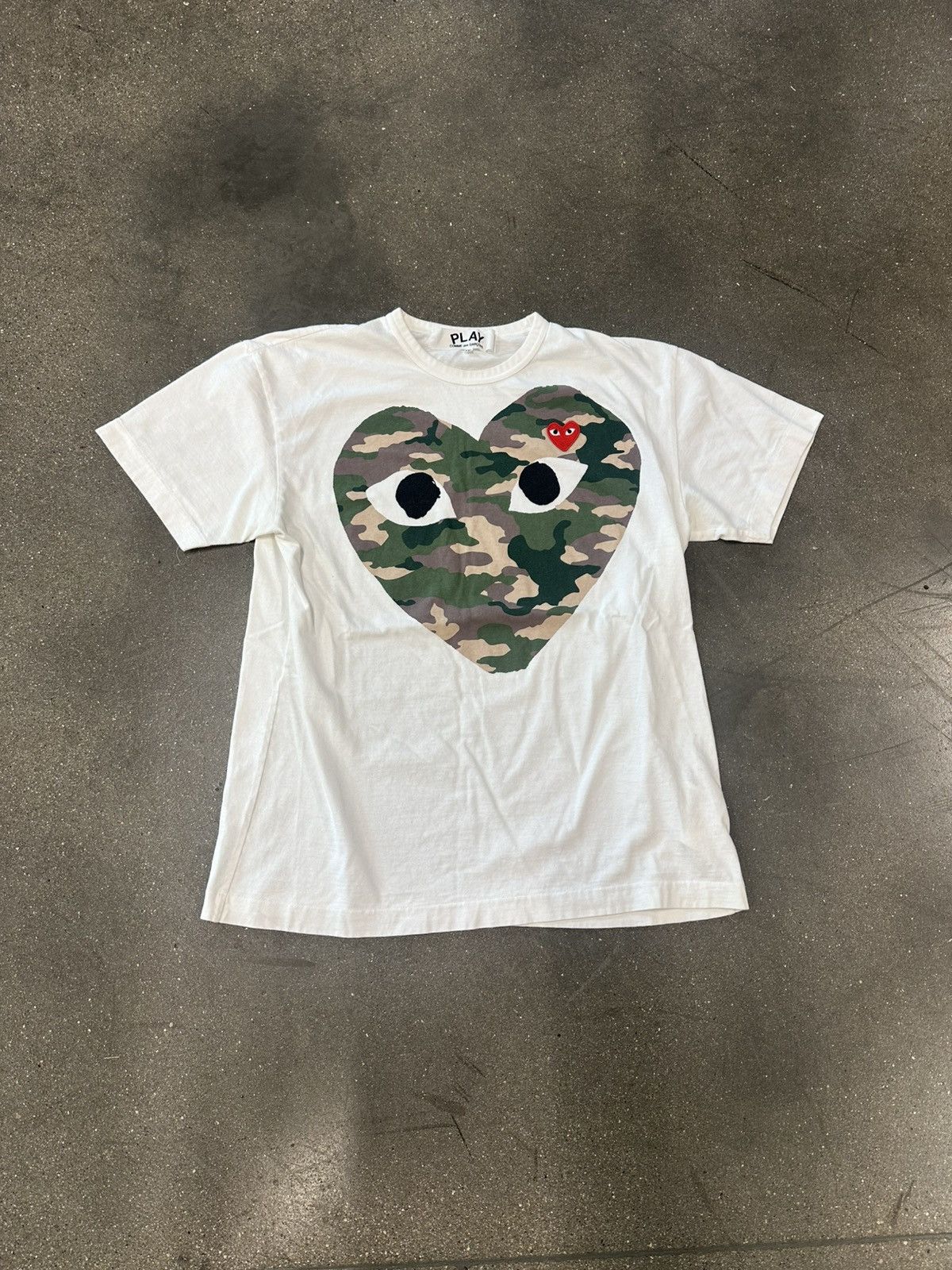 Comme des Garcons PLAY Play Camouflage Heart T-shirt White