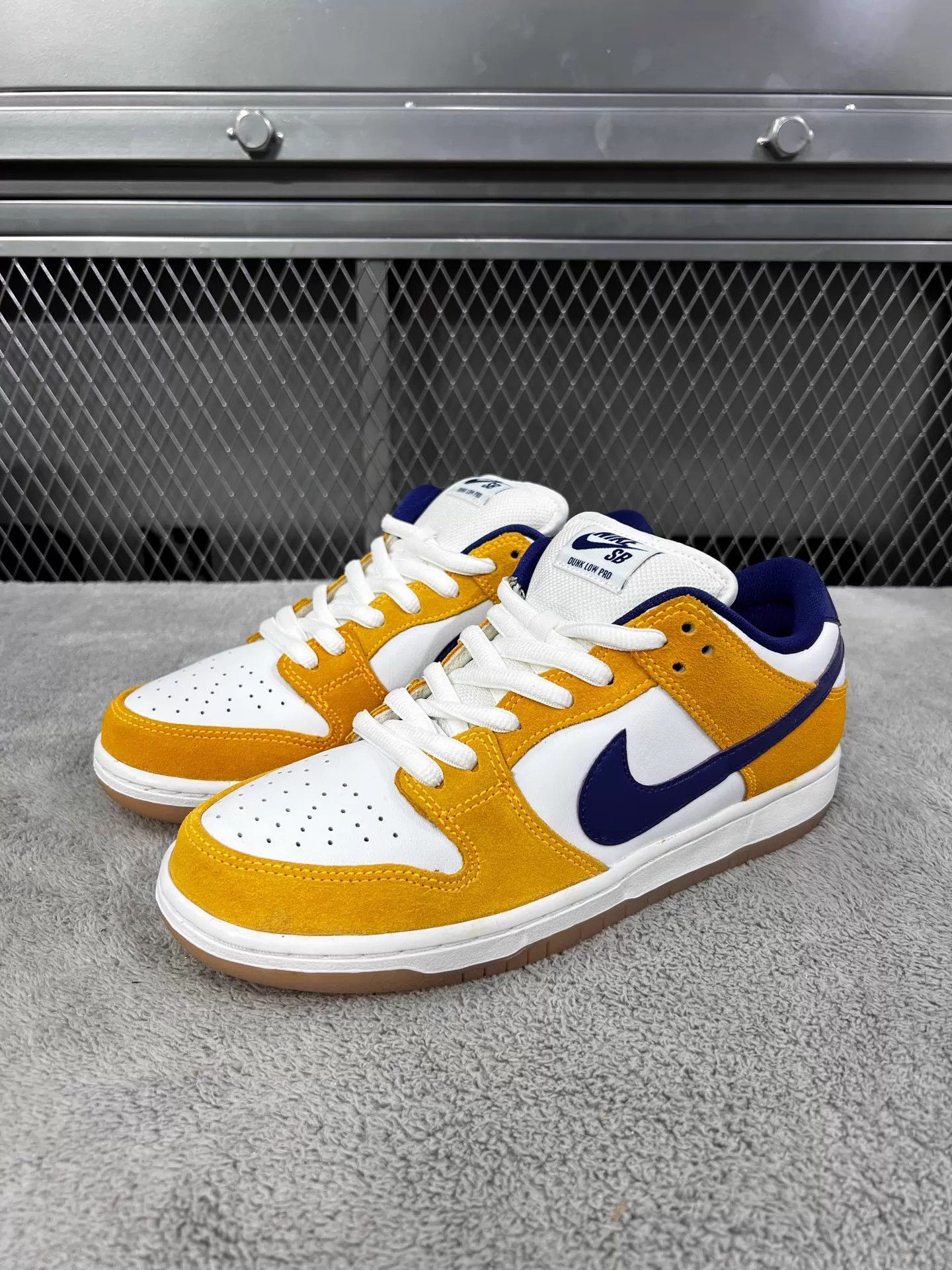 Nike Nike Dunk SB Pro Lakers Purple Gold Laser Orange Size US 8 / EU 41 - 1 Thumbnail