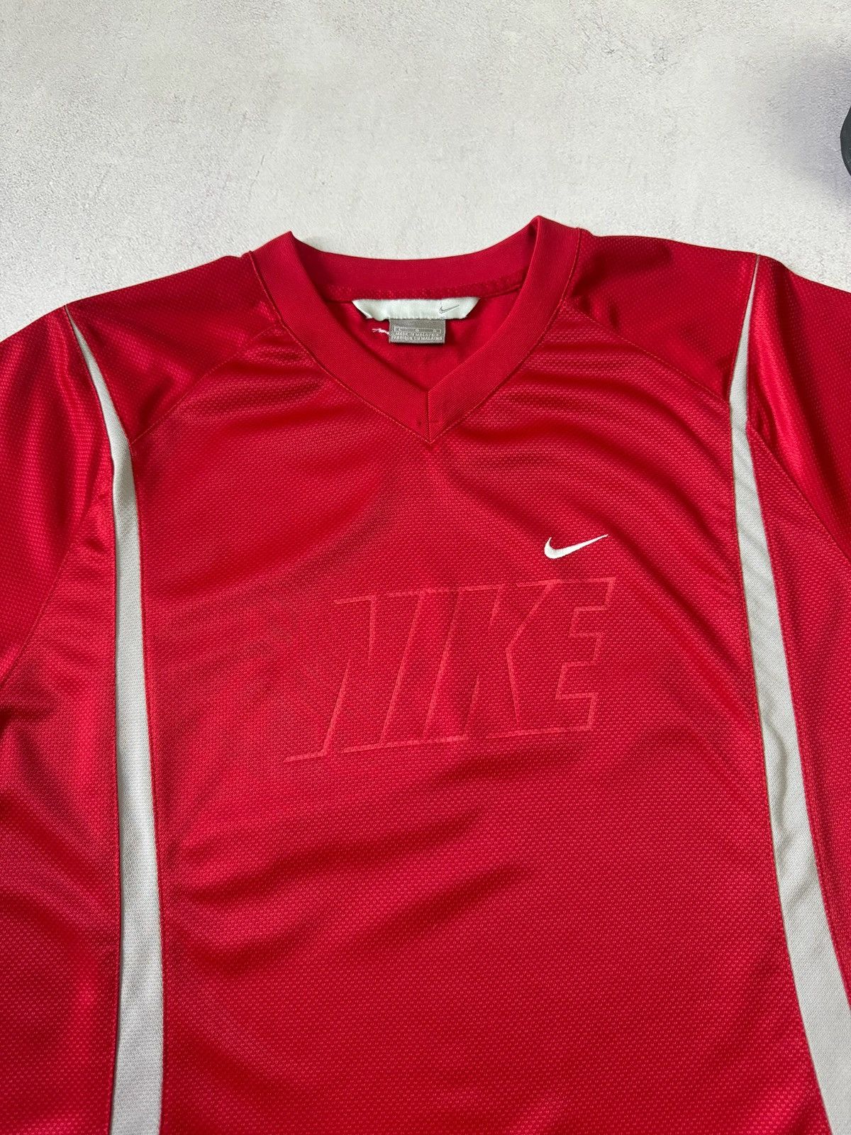 Vintage Vintage Nike T Shirt Tee Jersey Big Logo Baggy Mini Swoosh Size US L / EU 52-54 / 3 - 3 Thumbnail