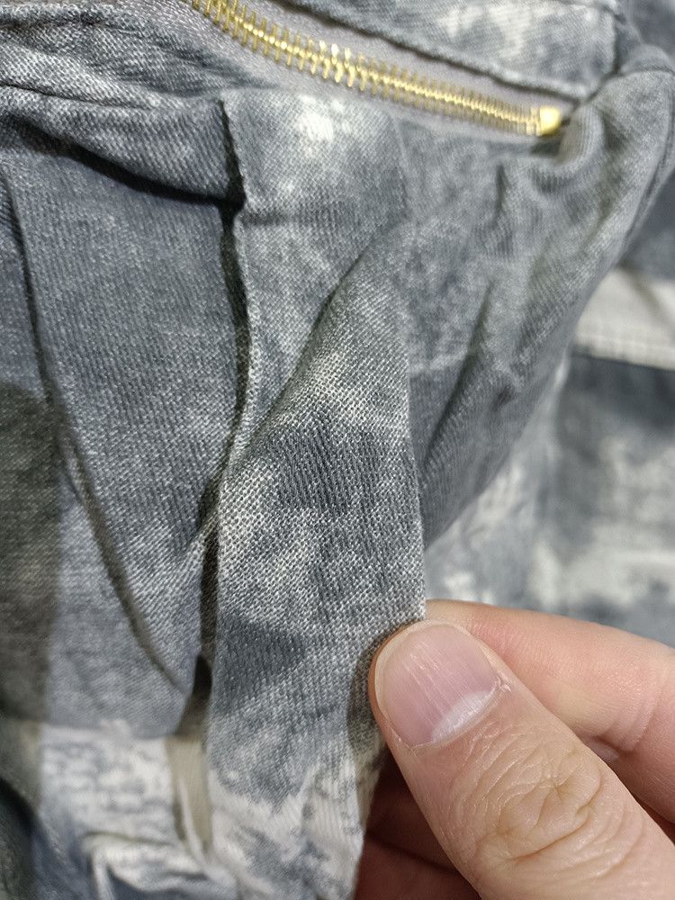 Japanese Brand Multi Pocket Camouflage Denim Cargo Pants Loose Size US 29 - 7 Thumbnail