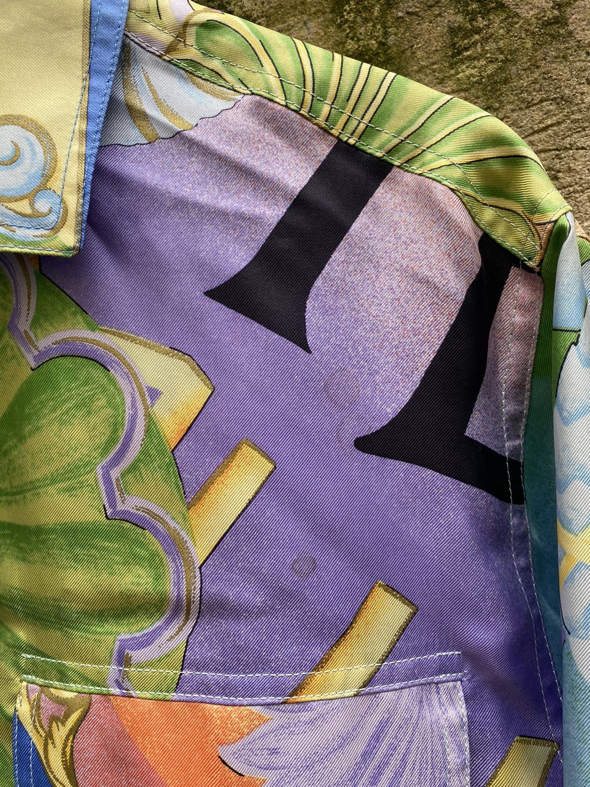 Versace × Vintage Archive Run Away Gianni Versace Silk Oveprinted Light Jacket Size L / US 10 / IT 46 - 8 Thumbnail