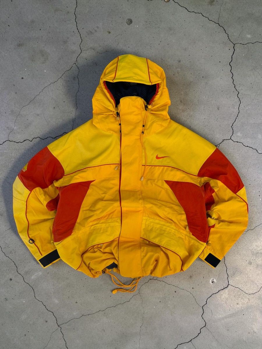 Nike ACG Nike ACG Layering System 3 Storm Fit Heavy Shell Jacket Size US L / EU 52-54 / 3 - 1 Thumbnail