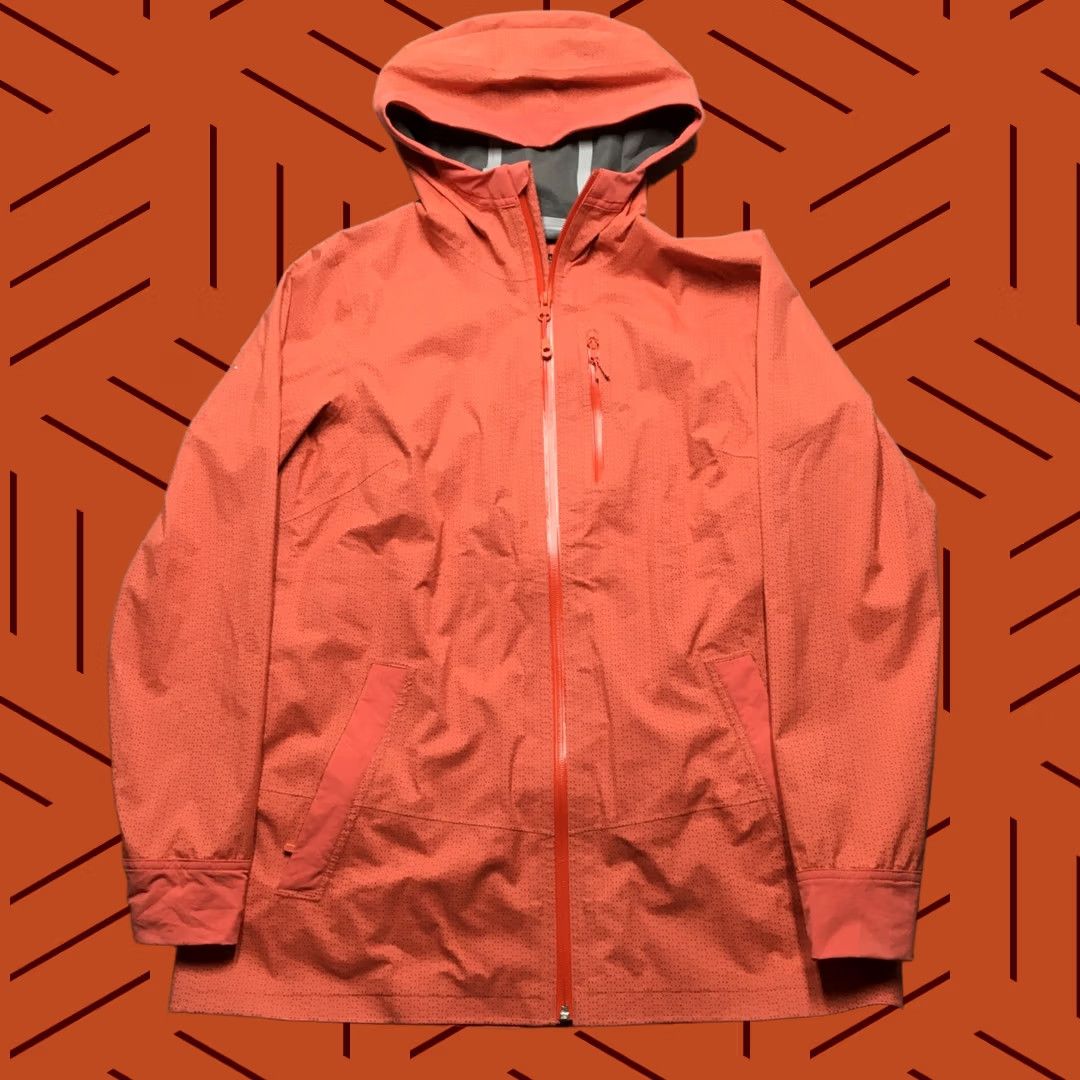 Mountain Hardwear Mountain Hardwear Polka Dot Rain Jacket Womens M Pink Full Zip Hooded Jacket Long Nylon Waterproof Wind-Resistant Polka Dot Rain Coat Womens M Pink Size M / US 6-8 / IT 42-44 - 1 Thumbnail