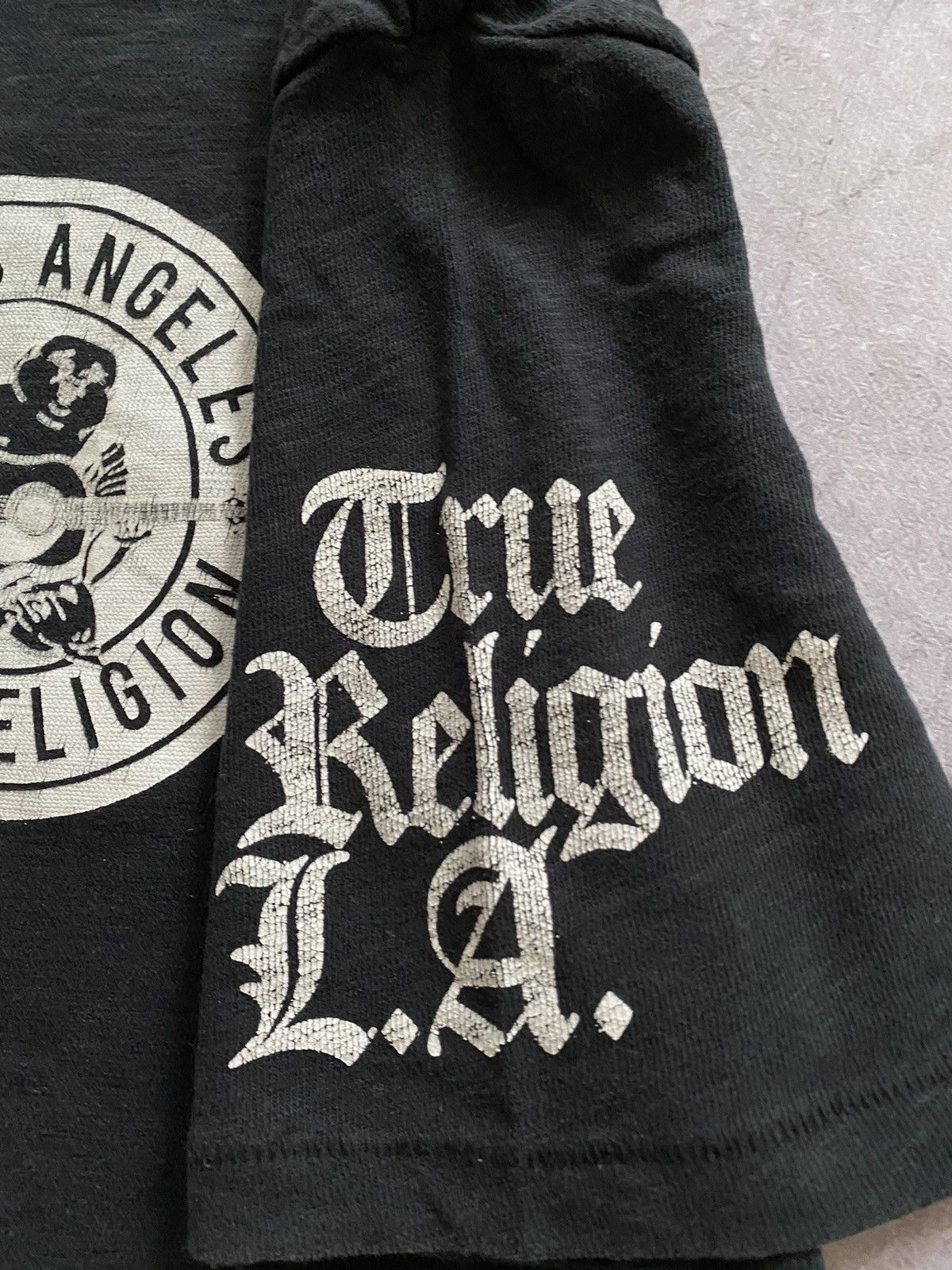 True Religion × Vintage Rare True Religion Big City of Angeles Los Angeles T Shirt Size US L / EU 52-54 / 3 - 14 Thumbnail