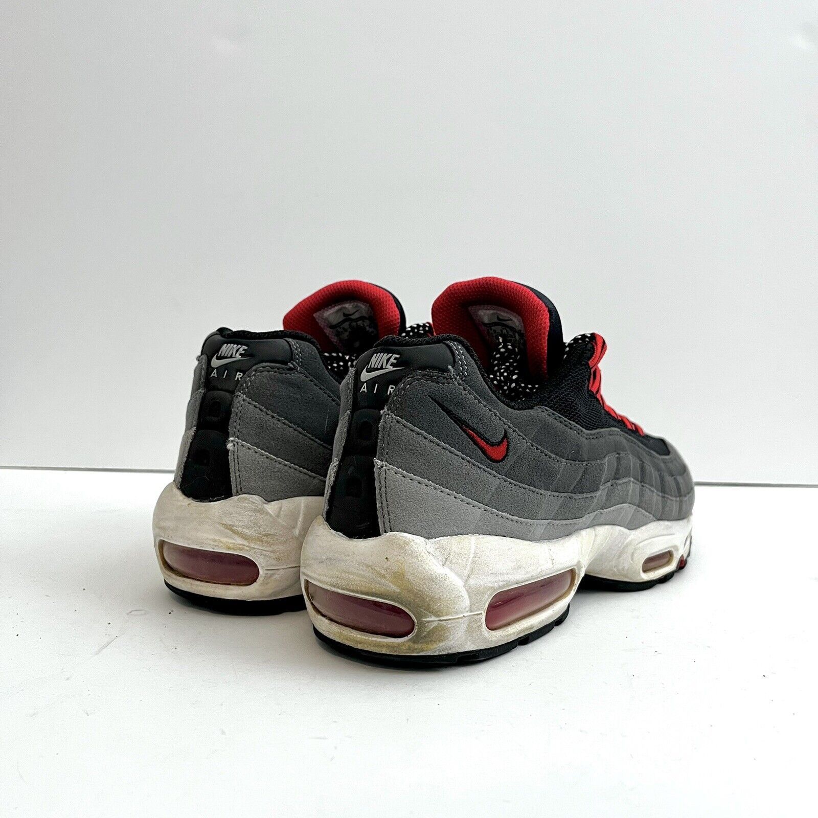 Nike 2014 Nike Air Max 95 Comet Red Wolf Gray Grey Black Running Size US 9.5 / EU 42-43 - 4 Thumbnail