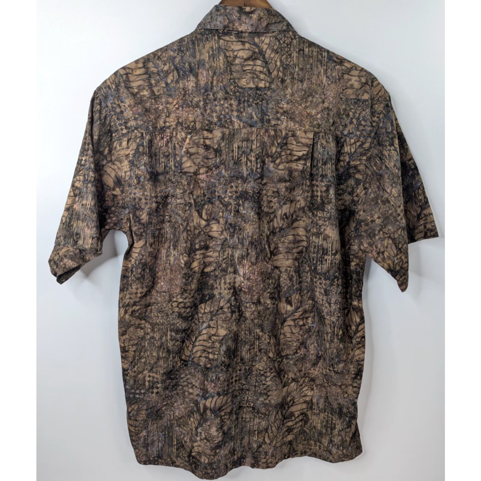Vintage Johari West Shirt Mens Medium Brown Batik Leaf Hawaiian Abstract Button Up Size US M / EU 48-50 / 2 - 3 Thumbnail