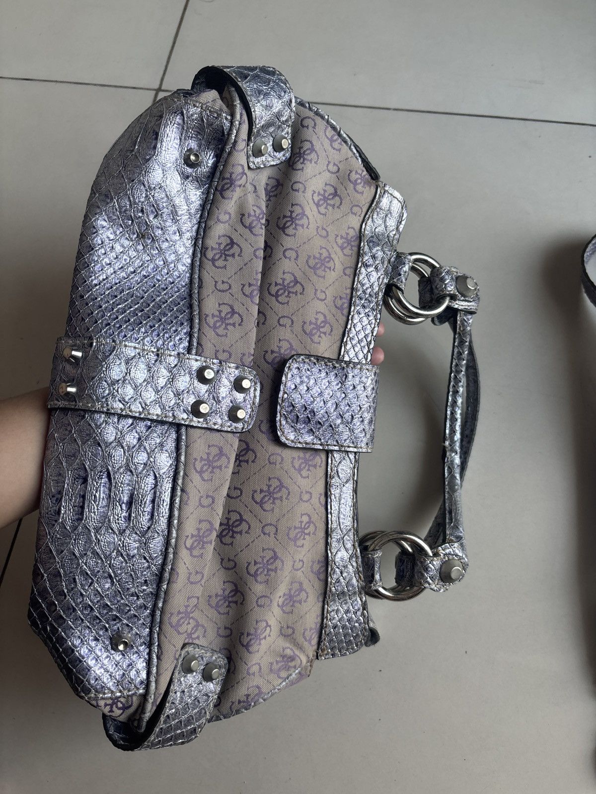Guess Y2k Guess shoulder bag w/ sling Size ONE SIZE - 3 Thumbnail