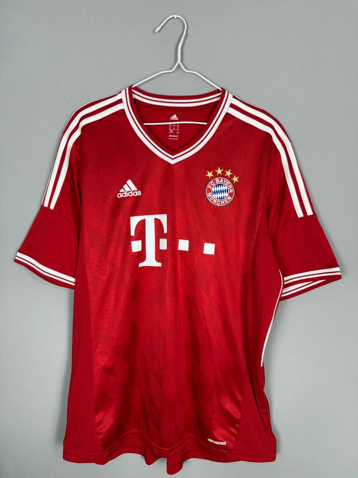 Adidas BAYERN MÜNCHEN HOME FOOTBALL SHIRT SOCCER JERSEY ADIDAS Size US XL / EU 56 / 4 - 1 Thumbnail