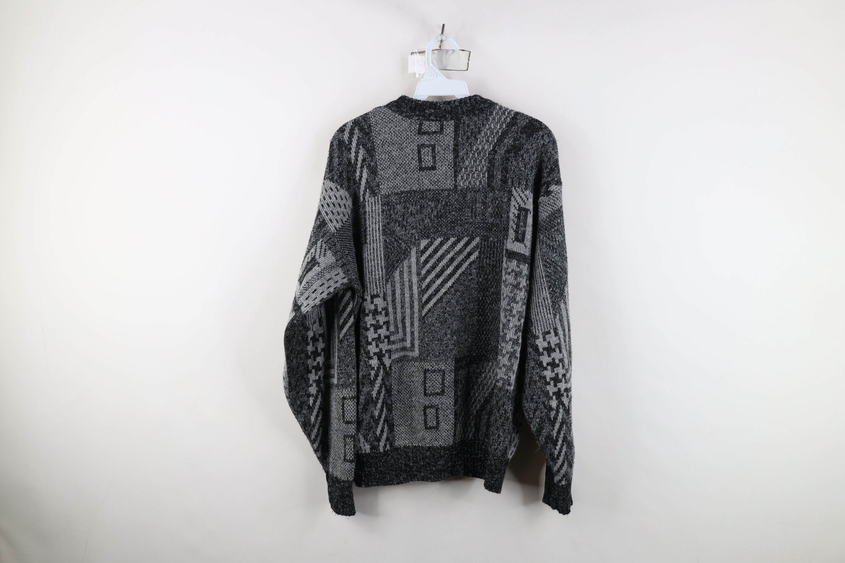Vintage Vintage 90s Streetwear Geometric Knit Crewneck Sweater USA Size US L / EU 52-54 / 3 - 8 Thumbnail