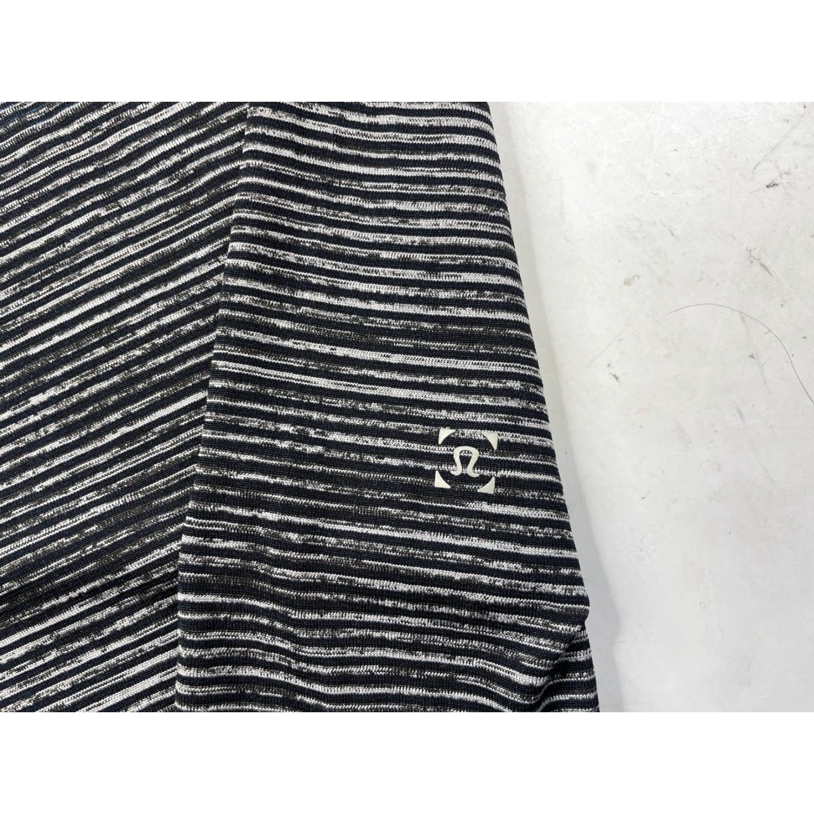 Lululemon Lululemon Metal Vent Tech T-shirt Blue Black Ombré Heathered Stripe Men’s Large Size US L / EU 52-54 / 3 - 2 Thumbnail