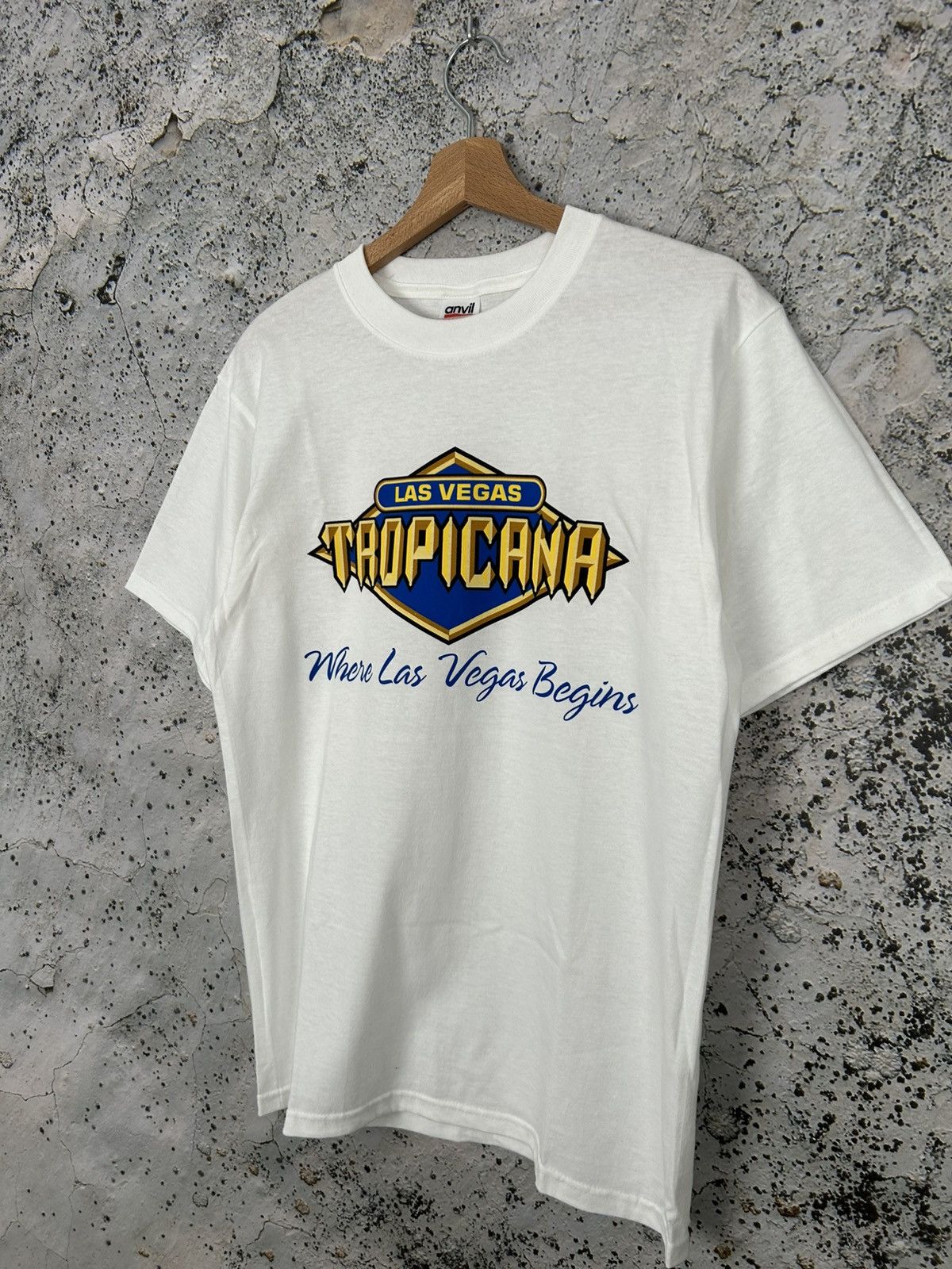 Vintage Vintage Tropicana Club Las Vegas 90s Graphic Tee USA Size US M / EU 48-50 / 2 - 2 Thumbnail
