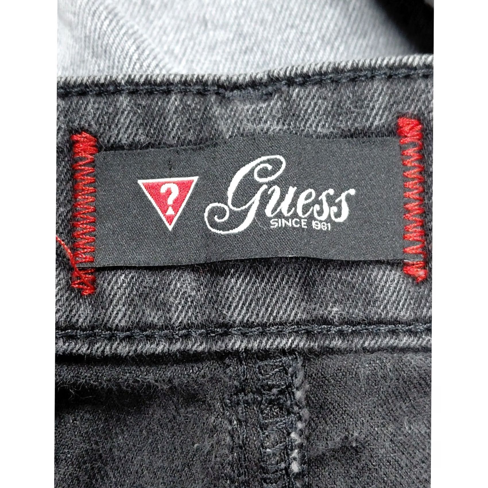 Guess Guess Sarah Fit Mid Rise Skinny Jeans Black Solid Denim Size 26 Womens Size 26" / US 2 / IT 38 - 5 Thumbnail