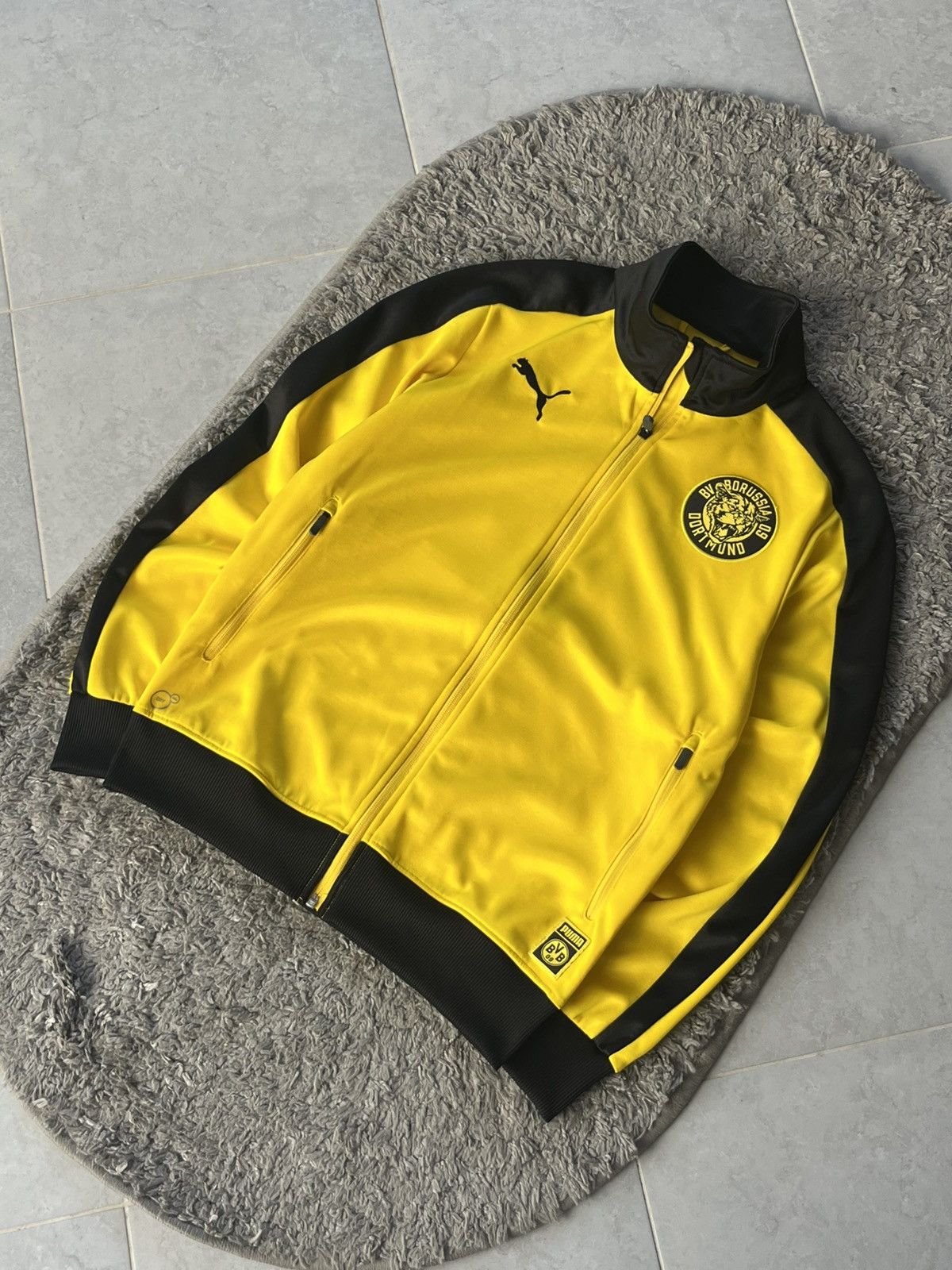 Puma Vintage Olympic Puma Soccer football team Borussia Dortmund Size US M / EU 48-50 / 2 - 2 Thumbnail