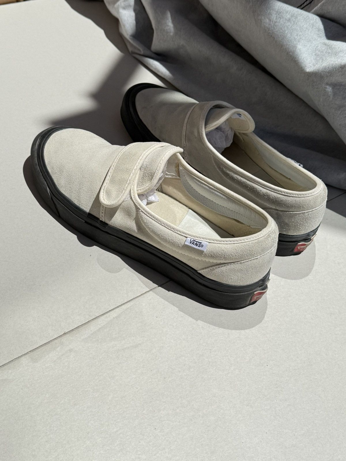 Vans Vans Slip-On Style 47 Men sz 12 (resemblance of FOG) beige Size US 12 / EU 45 - 3 Thumbnail