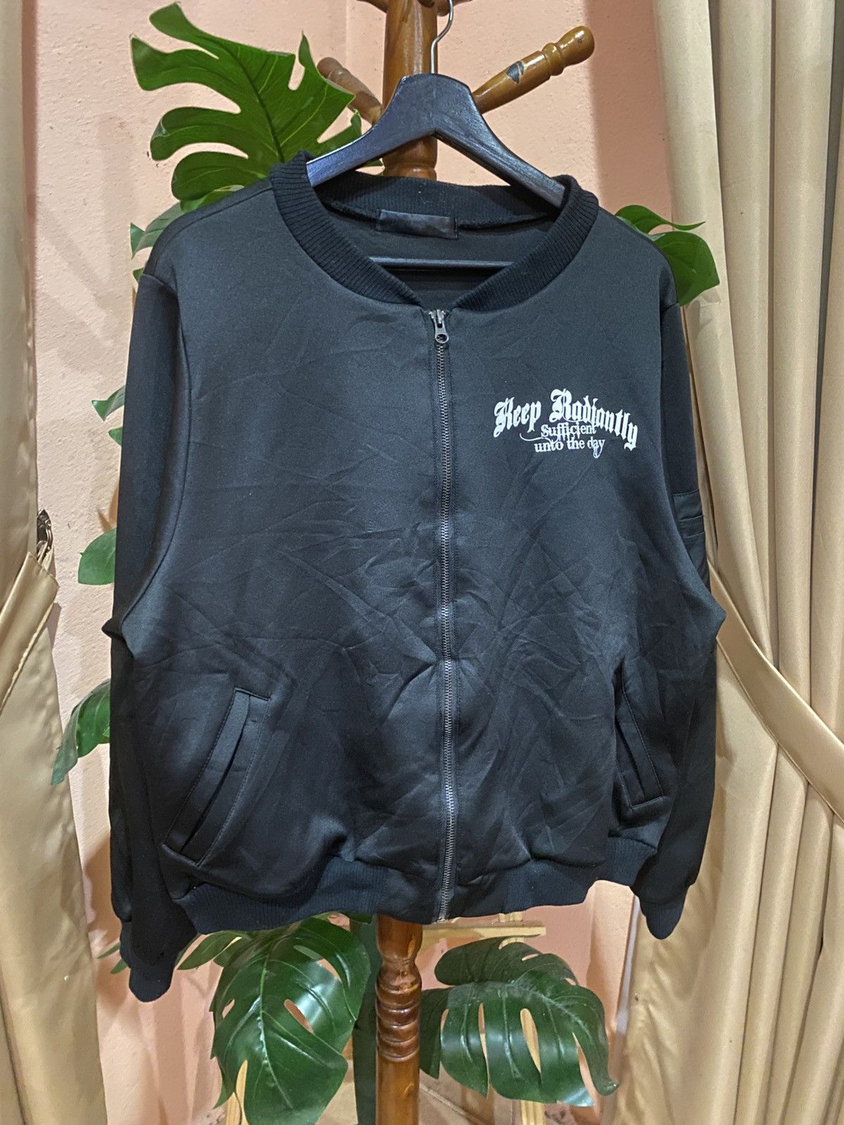 Vintage Vintage Gothic Skull Bomber– “Keep Radiantly” Winged Skull Size US M / EU 48-50 / 2 - 4 Thumbnail