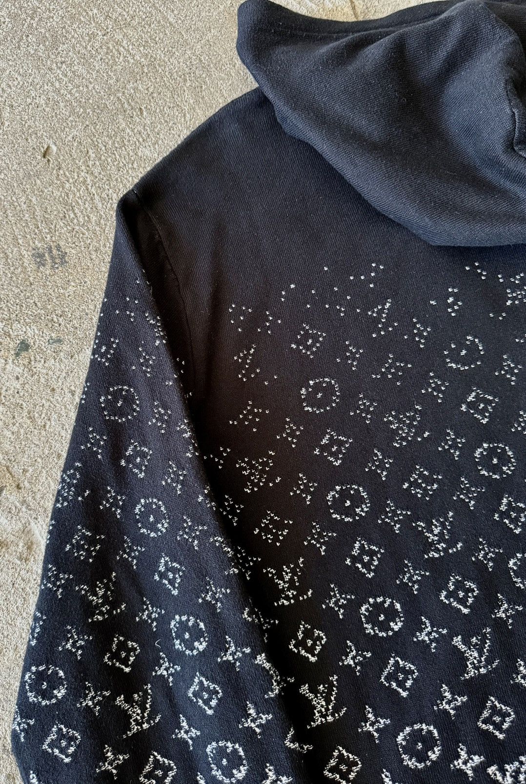 Louis Vuitton Louis Vuitton - Virgil Abloh -AW22 Gradient Monogram Hoodie Size US M / EU 48-50 / 2 - 18 Thumbnail