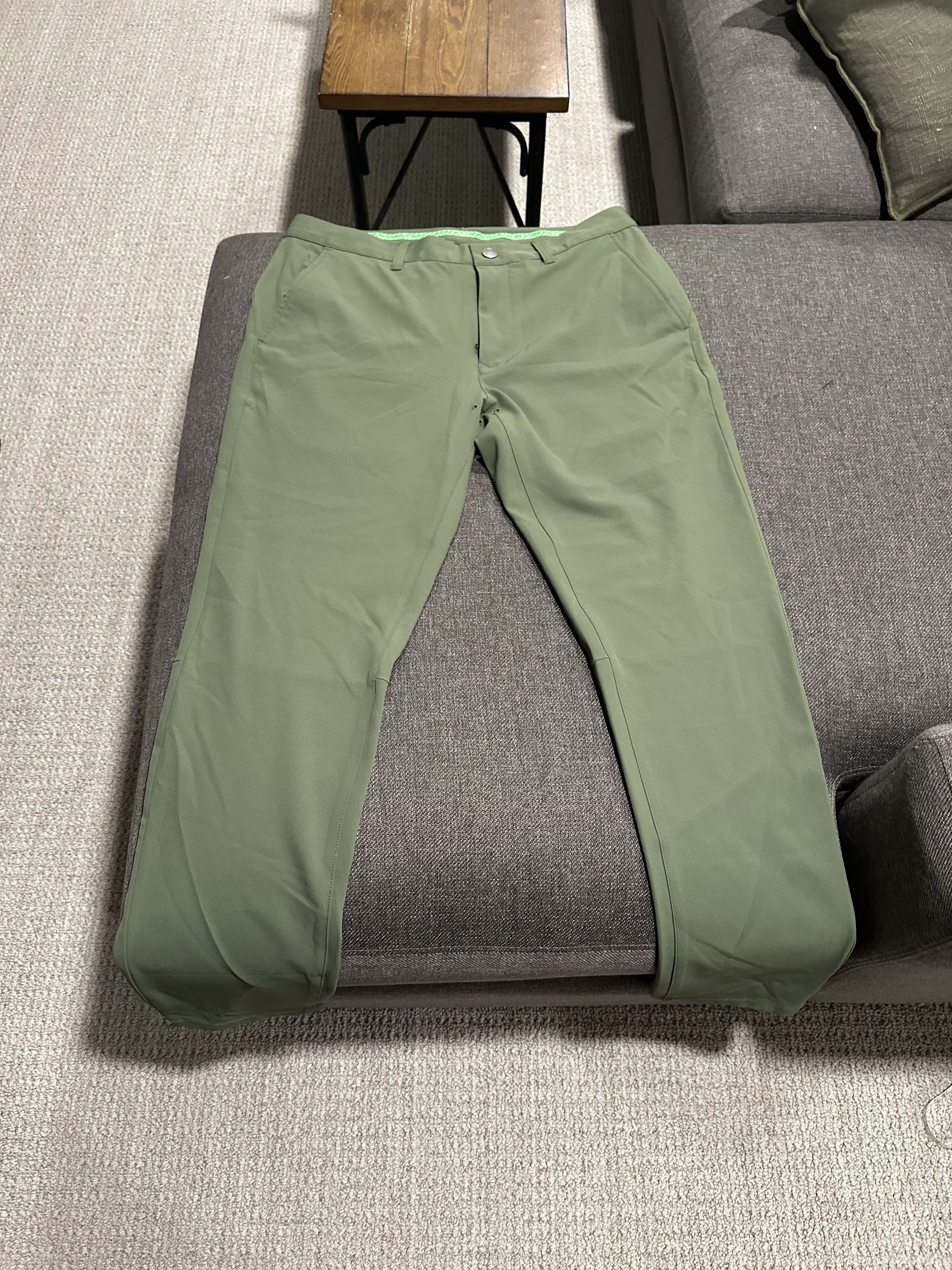 Bonobos Slim Taper Golf Pants- 33x32 Size US 33 - 1 Thumbnail