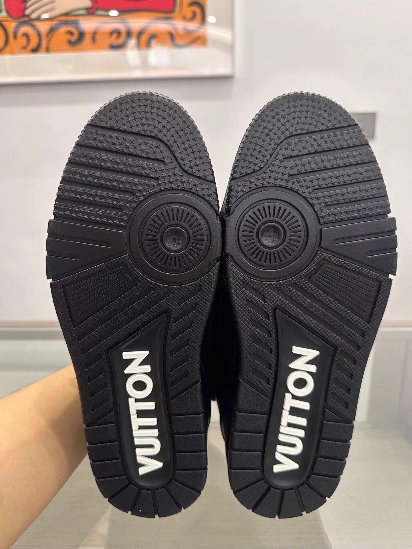 Louis Vuitton LV Embossed Monogram Black Trainer Men's UK6.5 (40.5) Size US 7.5 / EU 40-41 - 6 Thumbnail