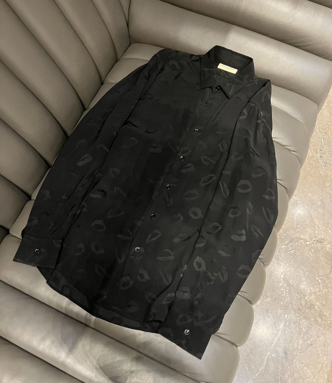Saint Laurent Paris Saint Laurent Black Lipstick Silk Long Sleeve Shirt-2505 Size US M / EU 48-50 / 2 - 1 Thumbnail