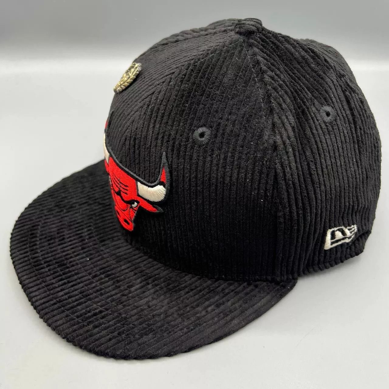 New Era Chicago Bulls Hat Men 7 3/8 Corduroy 59Fifty New Era Fitted Size ONE SIZE - 3 Thumbnail