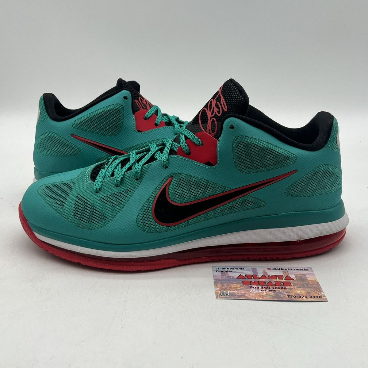 Nike Lebron 9 low reverse Liverpool Size US 12 / EU 45 - 1 Thumbnail