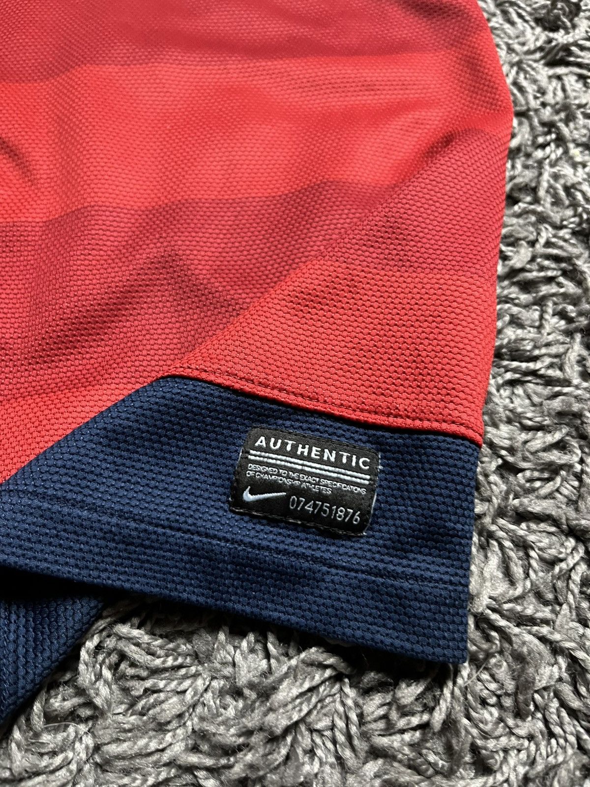 Nike NIKE PARIS SAINT-GERMAIN 2012/13 SOCCER AWAY FOOTBALL JERSEY Size US M / EU 48-50 / 2 - 7 Thumbnail