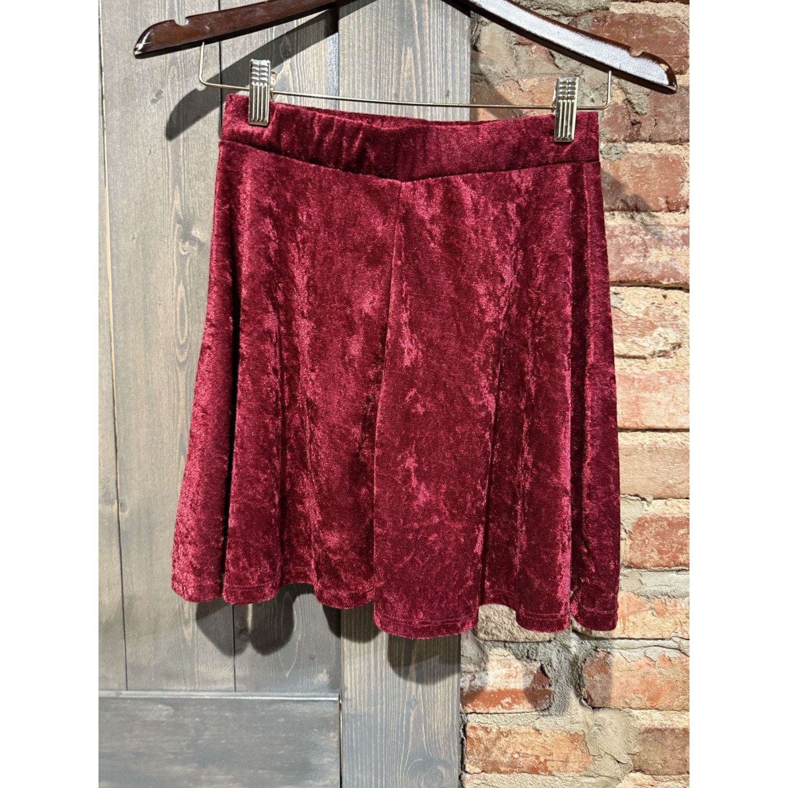 rue21 Skirt Bundle Maroon Velvet Sz M & Black Faux Leather Sz 10 Size 32" / US 10 / IT 46 - 2 Thumbnail
