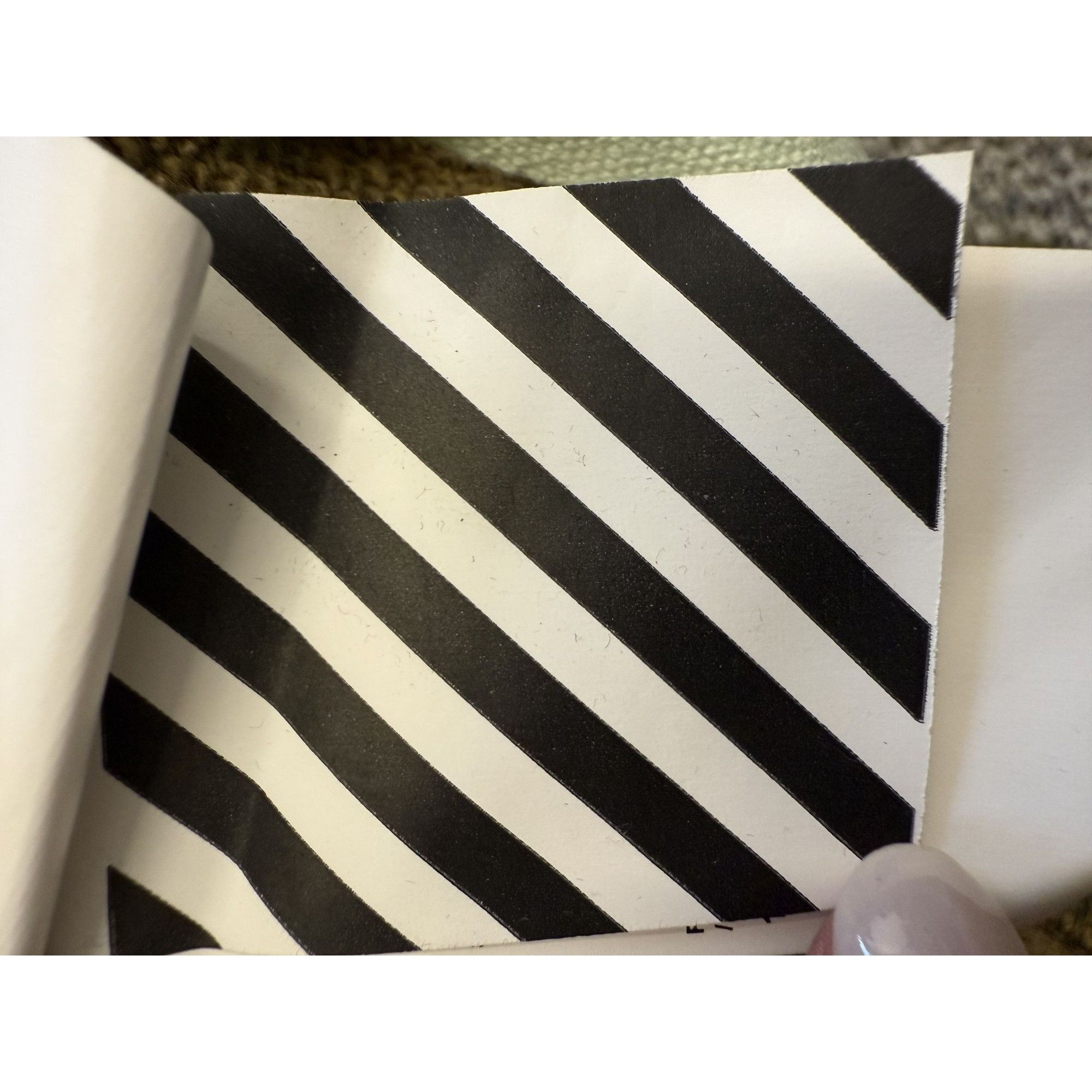 Off-White Off-White Camouflage Hoodie L Cotton Seeing Things Collectio Size US L / EU 52-54 / 3 - 11 Thumbnail
