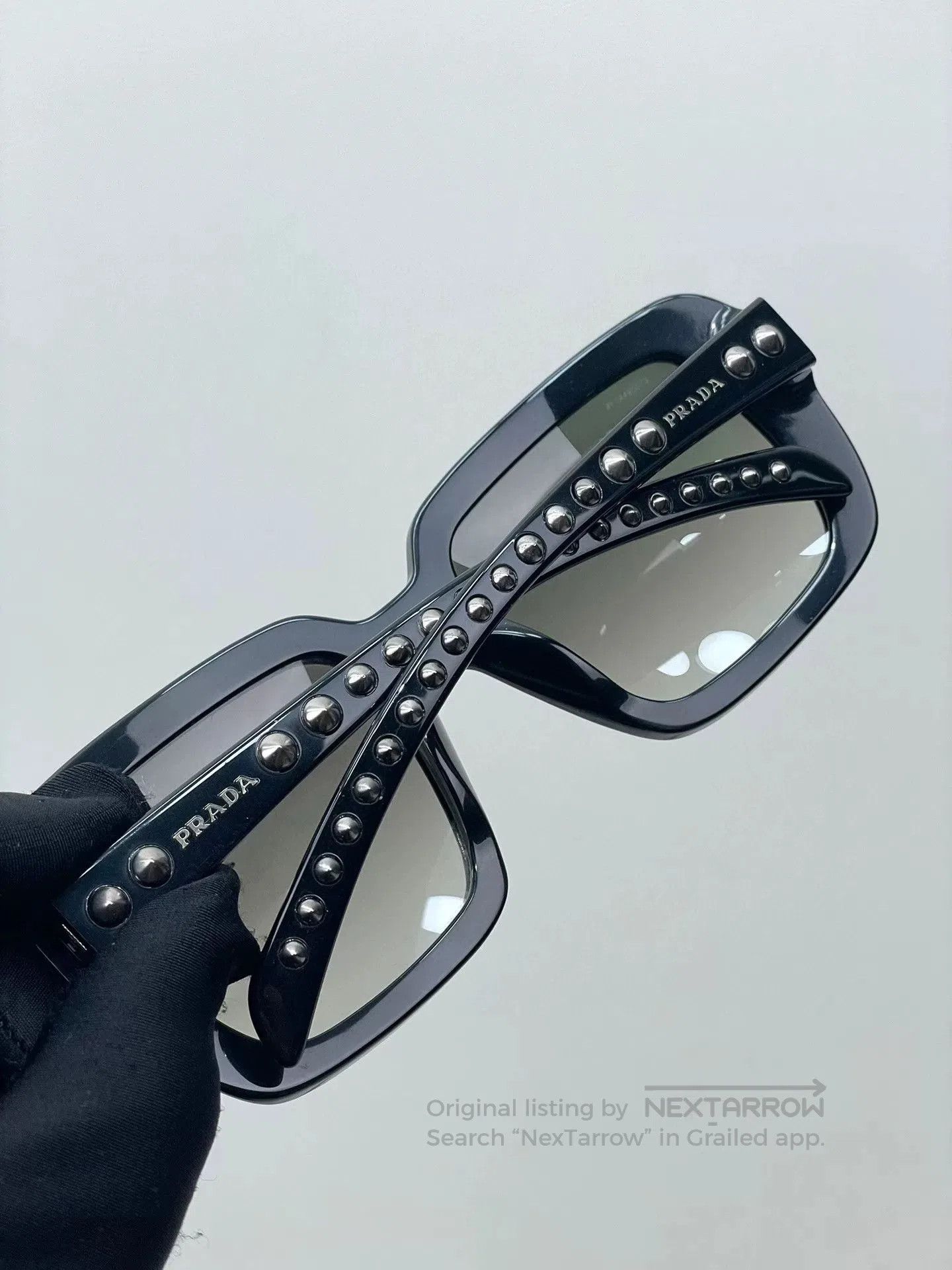 Prada PRADA Studded Sunglasses. Size ONE SIZE - 4 Thumbnail