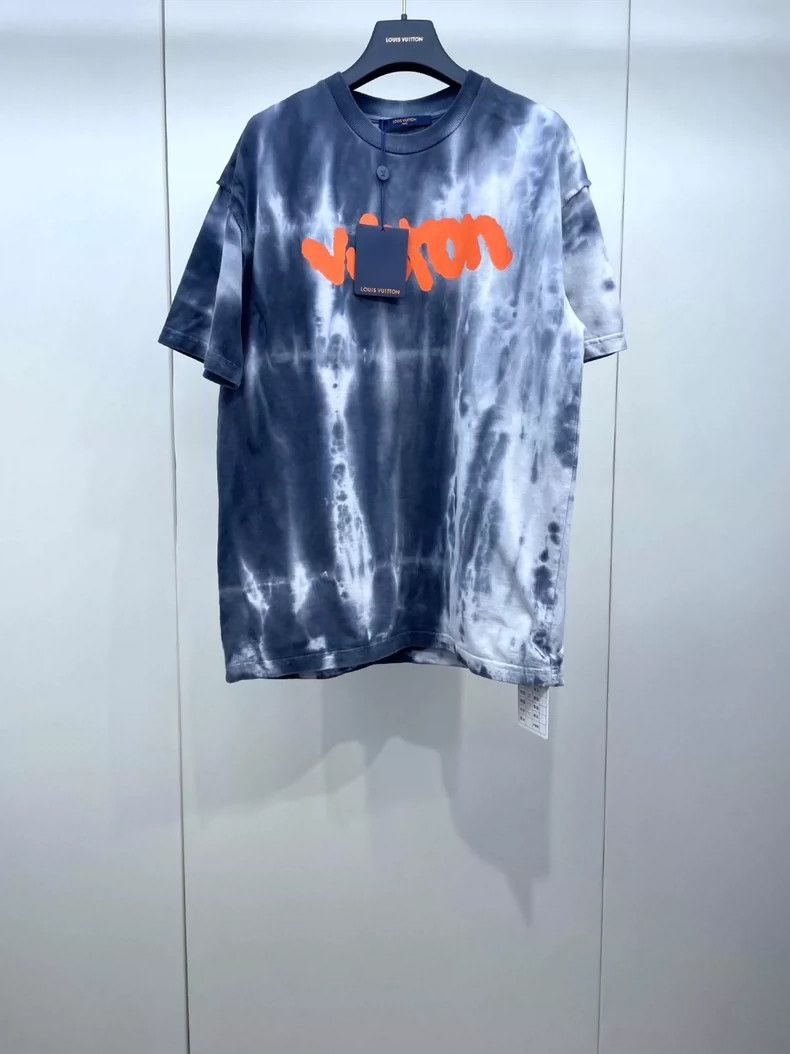 Louis Vuitton LOUIS VUITTON Tie-dyed crew neck short sleeves 2504-Nextarr Size US M / EU 48-50 / 2 - 1 Thumbnail