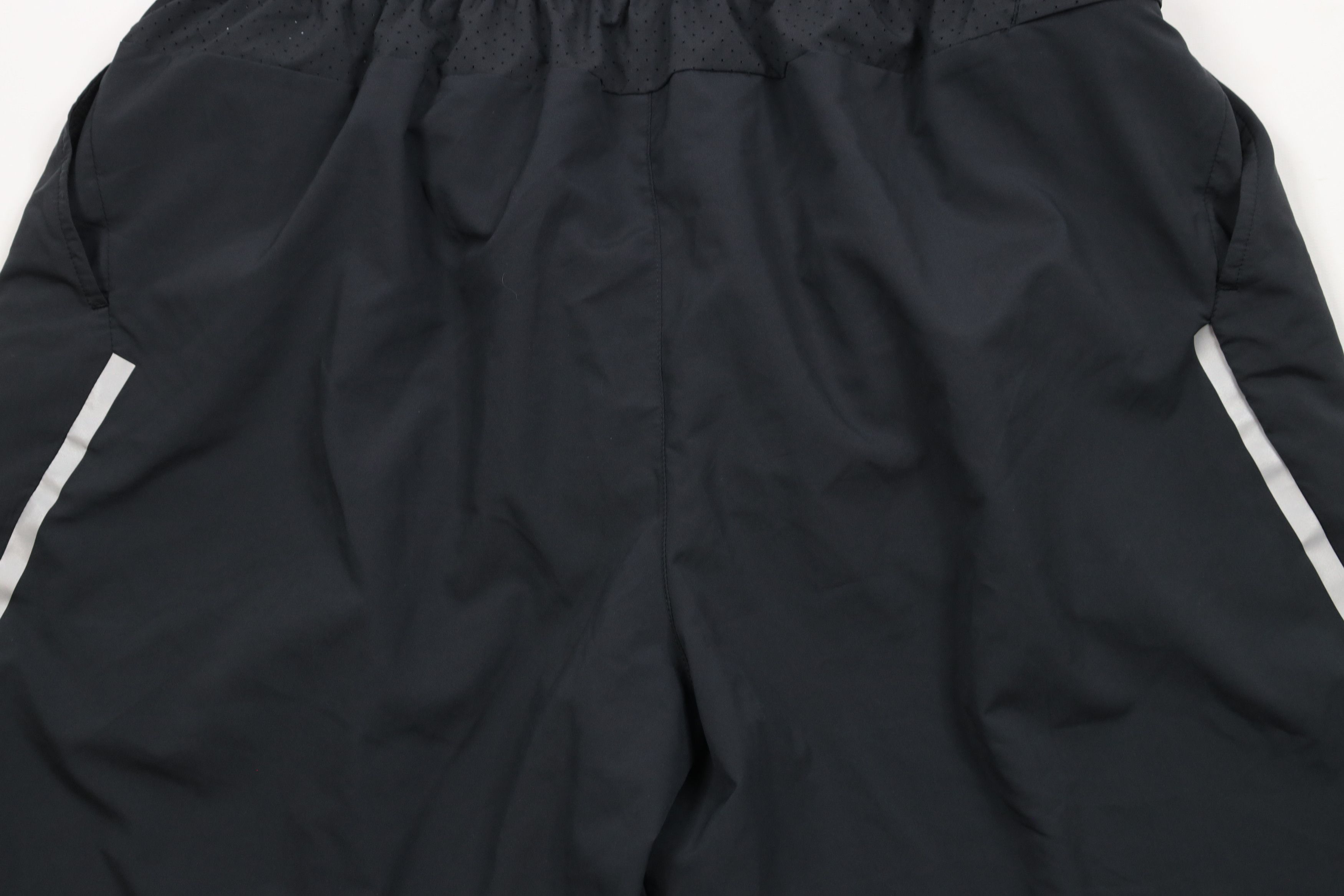 Nike × Vintage Nike Reflective Lined Running Jogging Gym Shorts Black Size US 36 / EU 52 - 12 Thumbnail