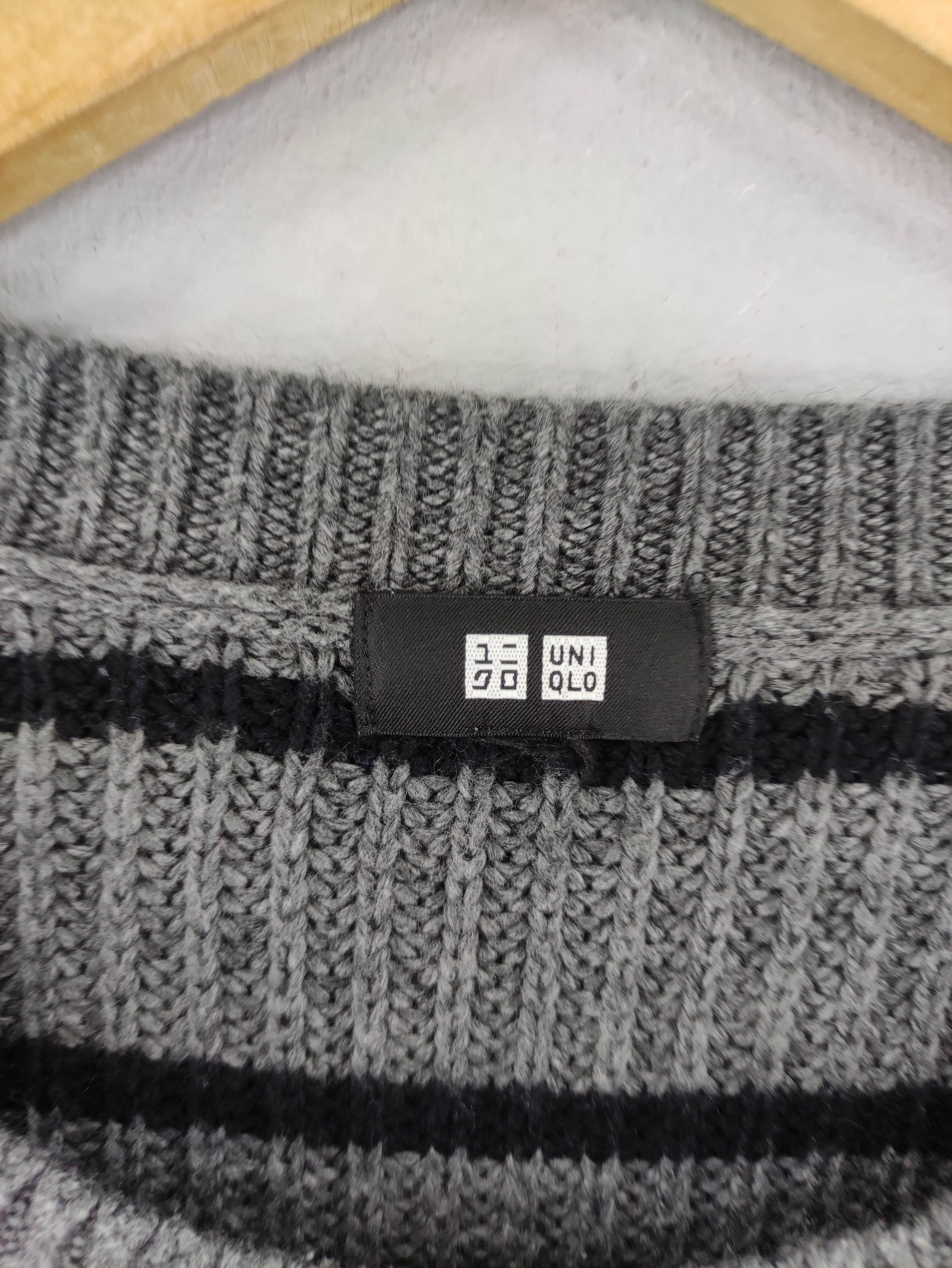 Uniqlo Vintage Uniqlo Acrylic Striped Jumper Sweater Size US L / EU 52-54 / 3 - 2 Thumbnail