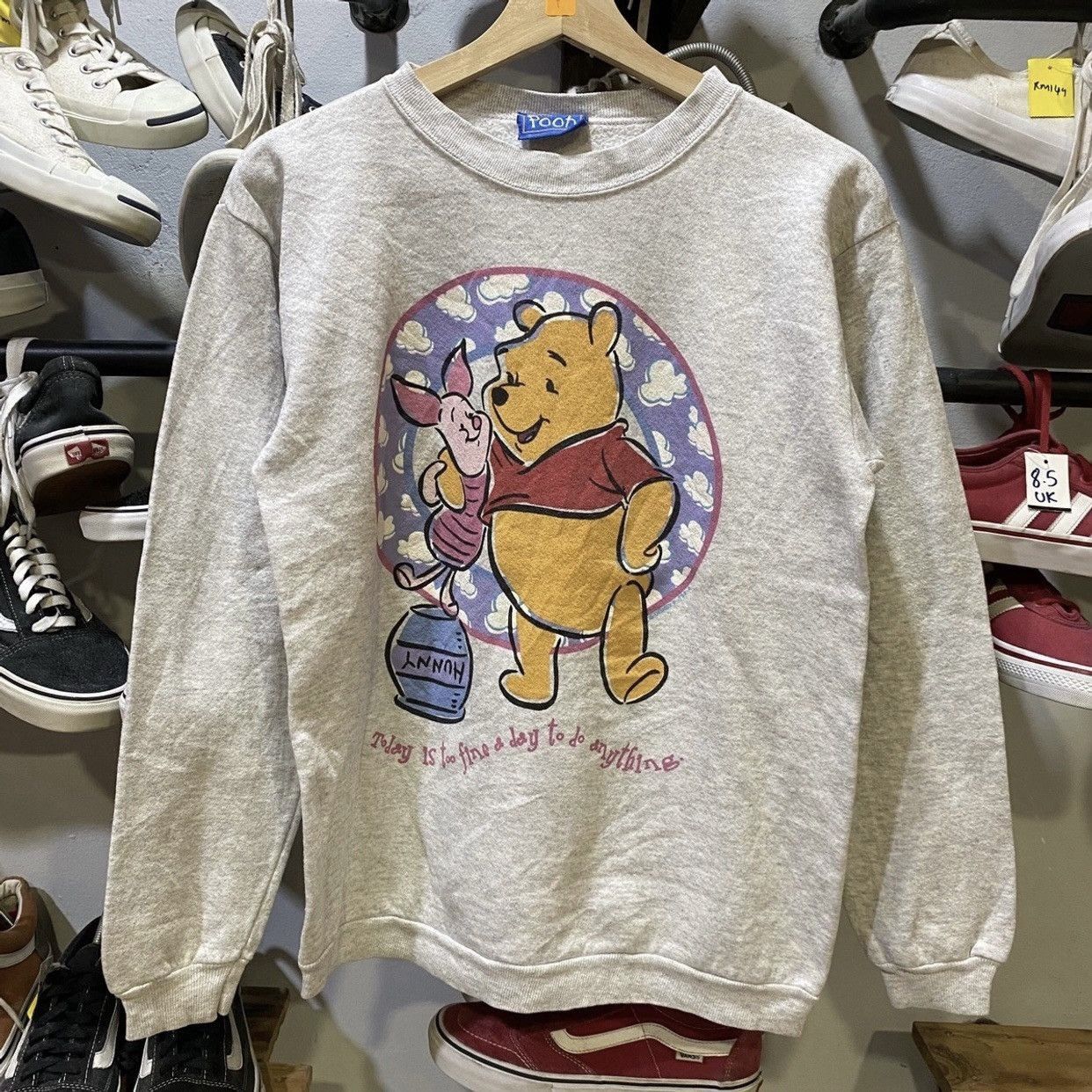 Cartoon Network × Disney × Vintage Vintage Winnie The Pooh Sweatshirt Size S Size US S / EU 44-46 / 1 - 1 Thumbnail
