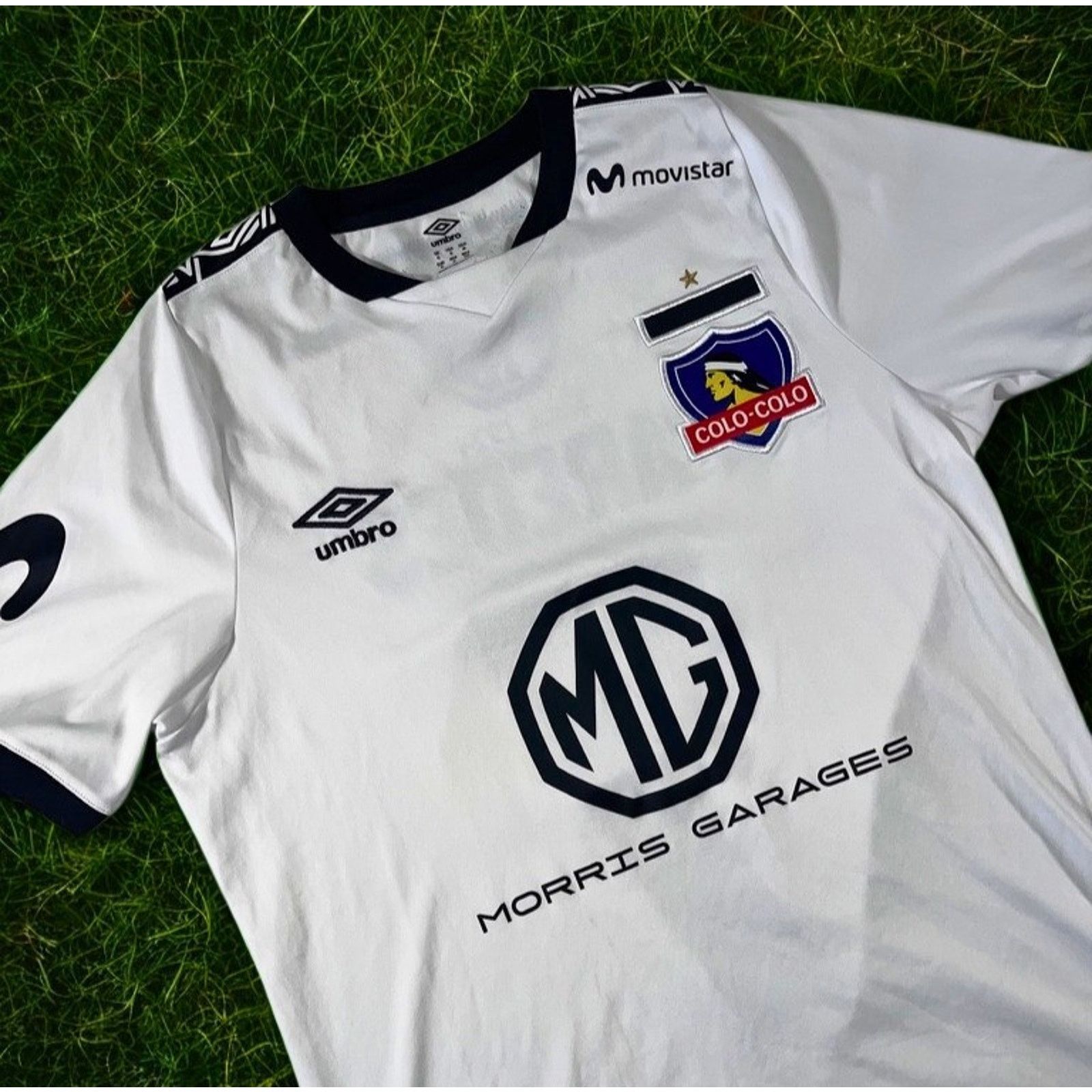 Umbro Colo Colo Esteban Paredes Umbro Soccer Jersey S Chile 2019 Size US S / EU 44-46 / 1 - 8 Thumbnail