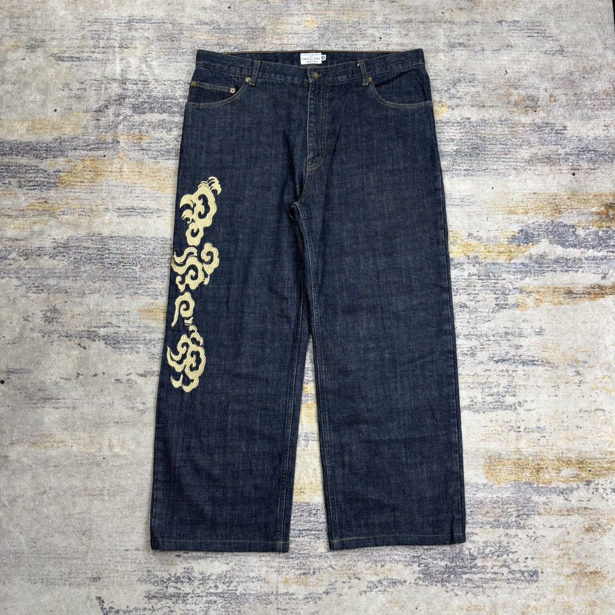 Karakuri Tamashii Rare Karakuri Tamashii multi pocket embroidery denim pants Size US 37 - 2 Thumbnail