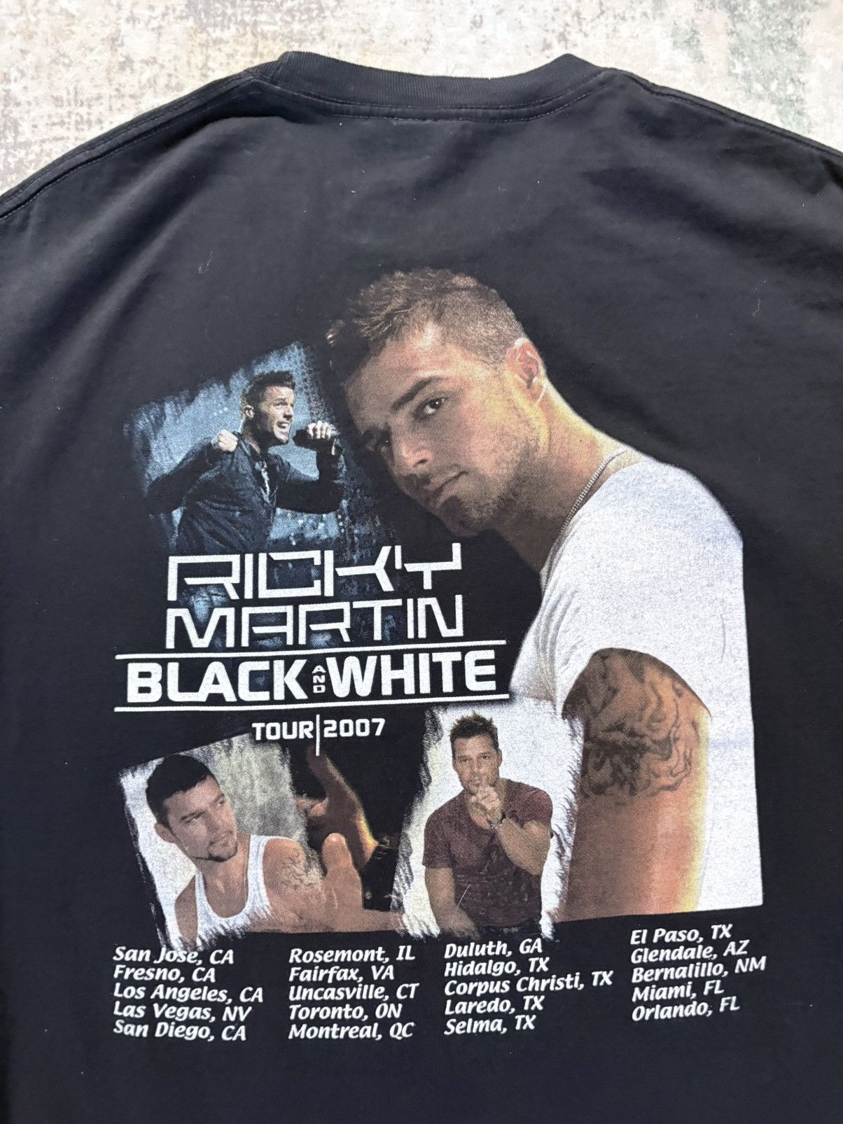 Band Tees 00’s Ricky Martin Vintage Tour Tee Size US L / EU 52-54 / 3 - 5 Thumbnail
