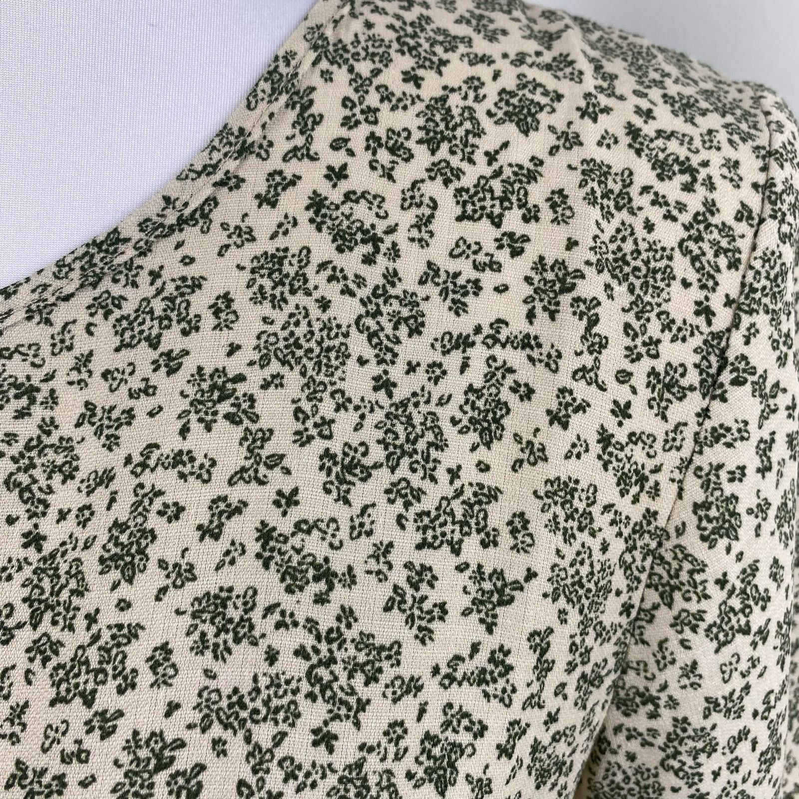 Other Paper Crane Peasant Tiered Floral Top Dusty Green Blouse Size M / US 6-8 / IT 42-44 - 2 Thumbnail