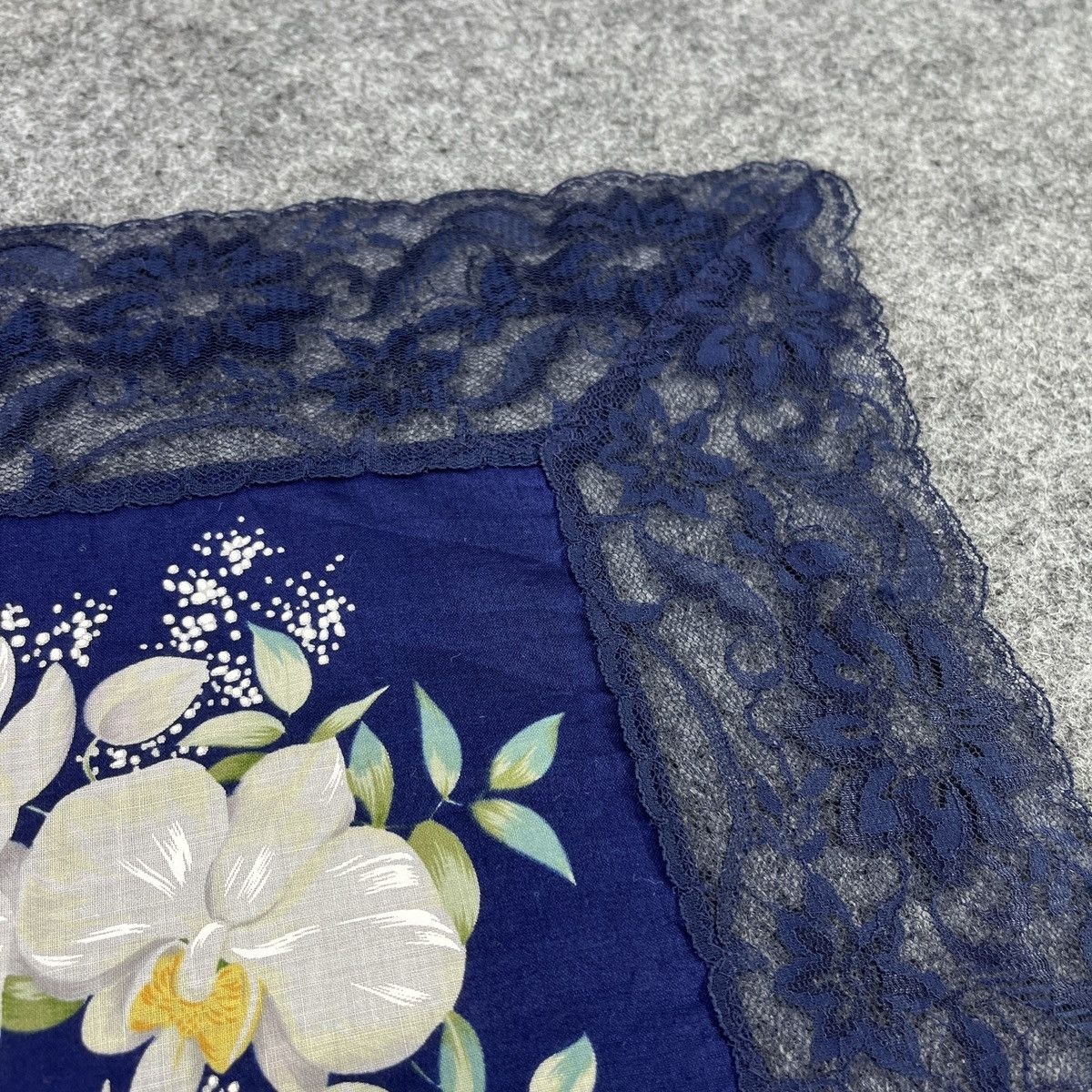 Hanae Mori × Japanese Brand Hanae Mori Bandana / Handkerchief / Neckerchief B101 Size ONE SIZE - 9 Thumbnail