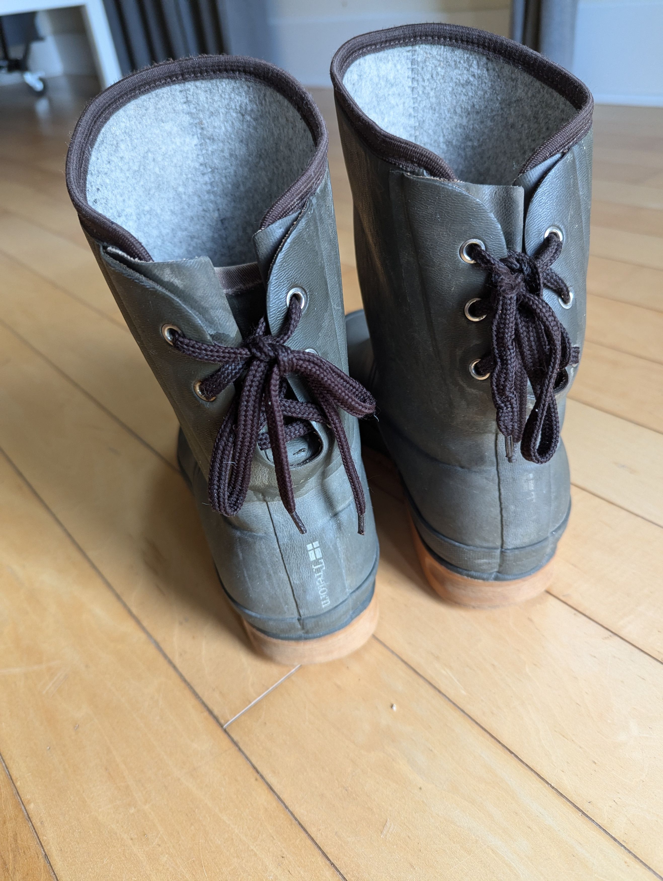 Tretorn Tretorn wool lined rain boots heavy duty rear laces Size US 10.5 / EU 43-44 - 3 Thumbnail