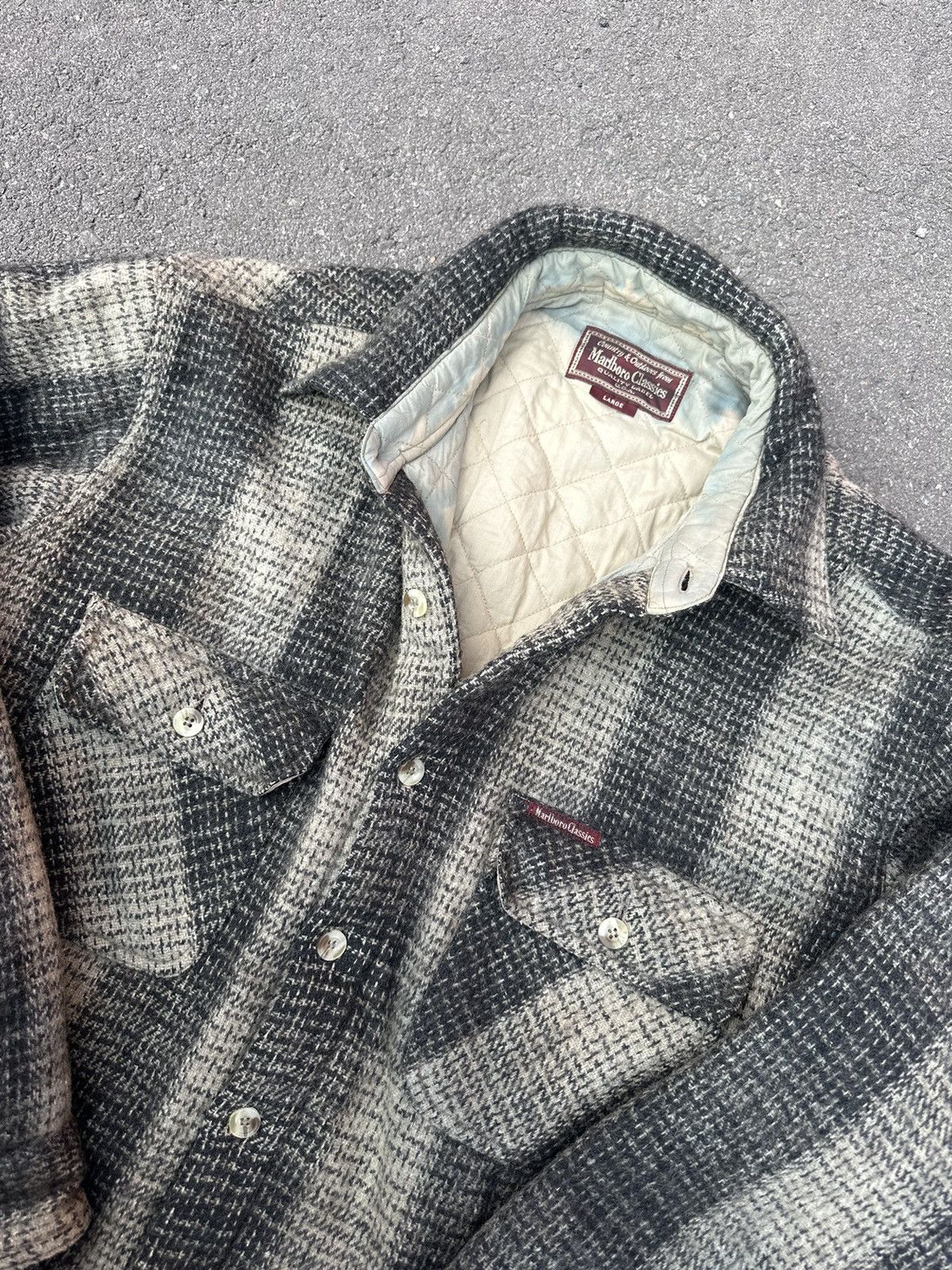 Vintage Vintage Marlboro plaid jacket shirt USA Y2K workwear rare L Size US L / EU 52-54 / 3 - 8 Thumbnail