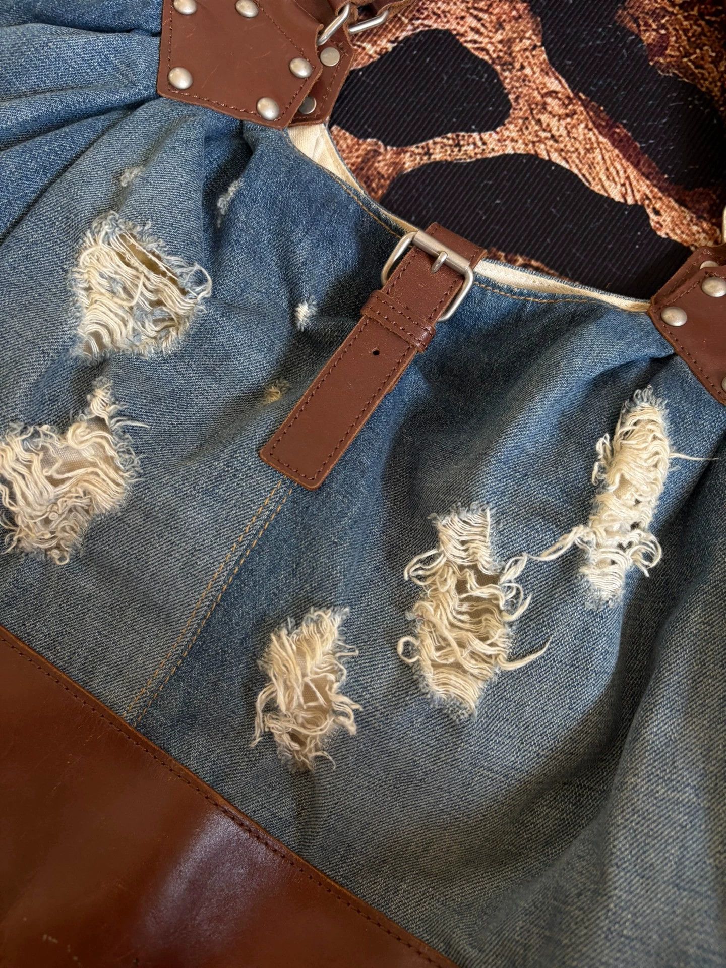 Junya Watanabe Junya Watanabe Vintage Distressed Denim Shoulder/Tote Bag Size ONE SIZE - 2 Thumbnail