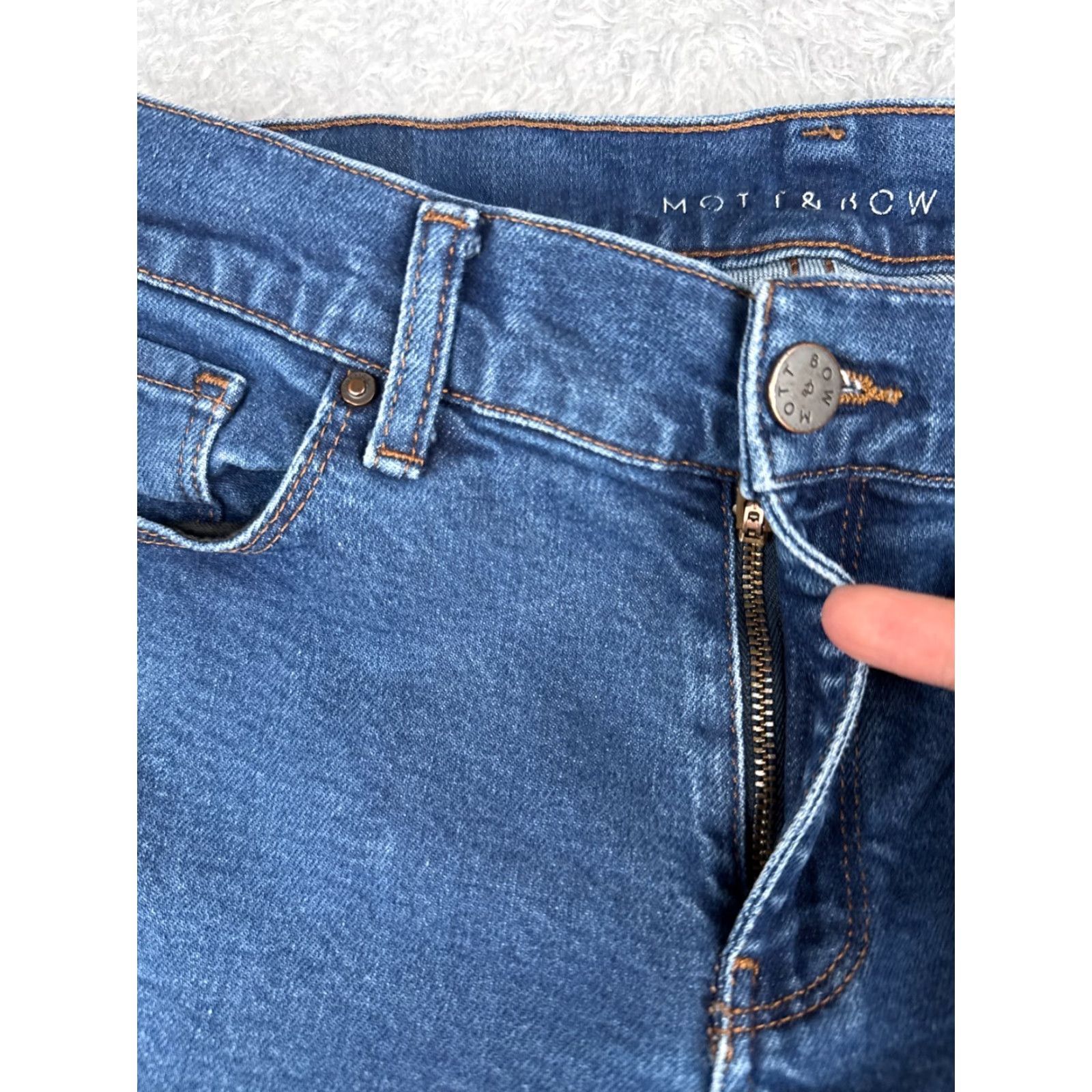 Mott & Bow Mott & Bow Jeans Juniors 3 Blue Denim Boyfriend Skinny Mid Rise 28x30 Jeans Womens Size 26" / US 2 / IT 38 - 5 Thumbnail