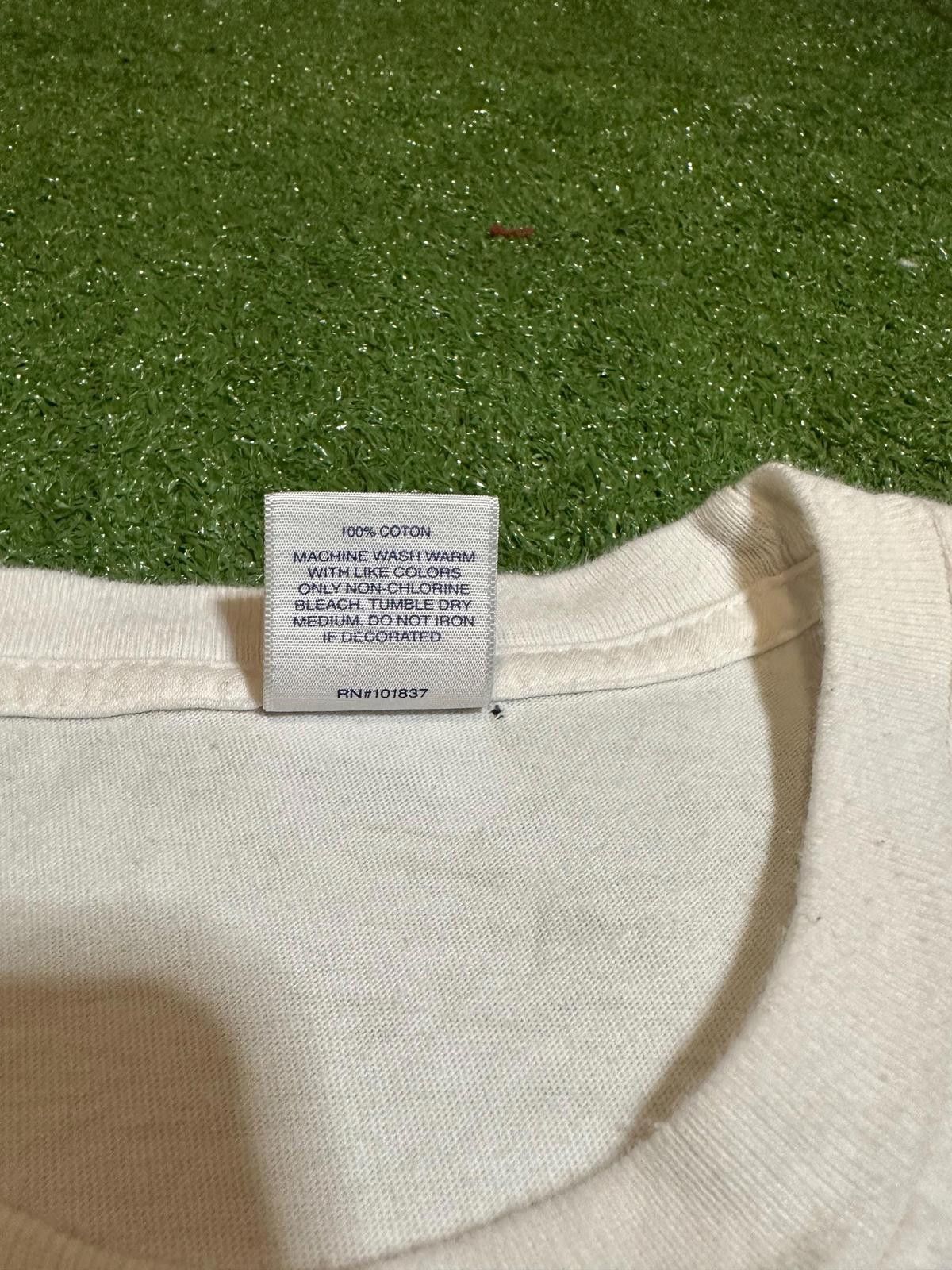 Supreme Supreme White Graphic T-Shirt with Blue and Yellow Diamonds Size ONE SIZE - 5 Thumbnail