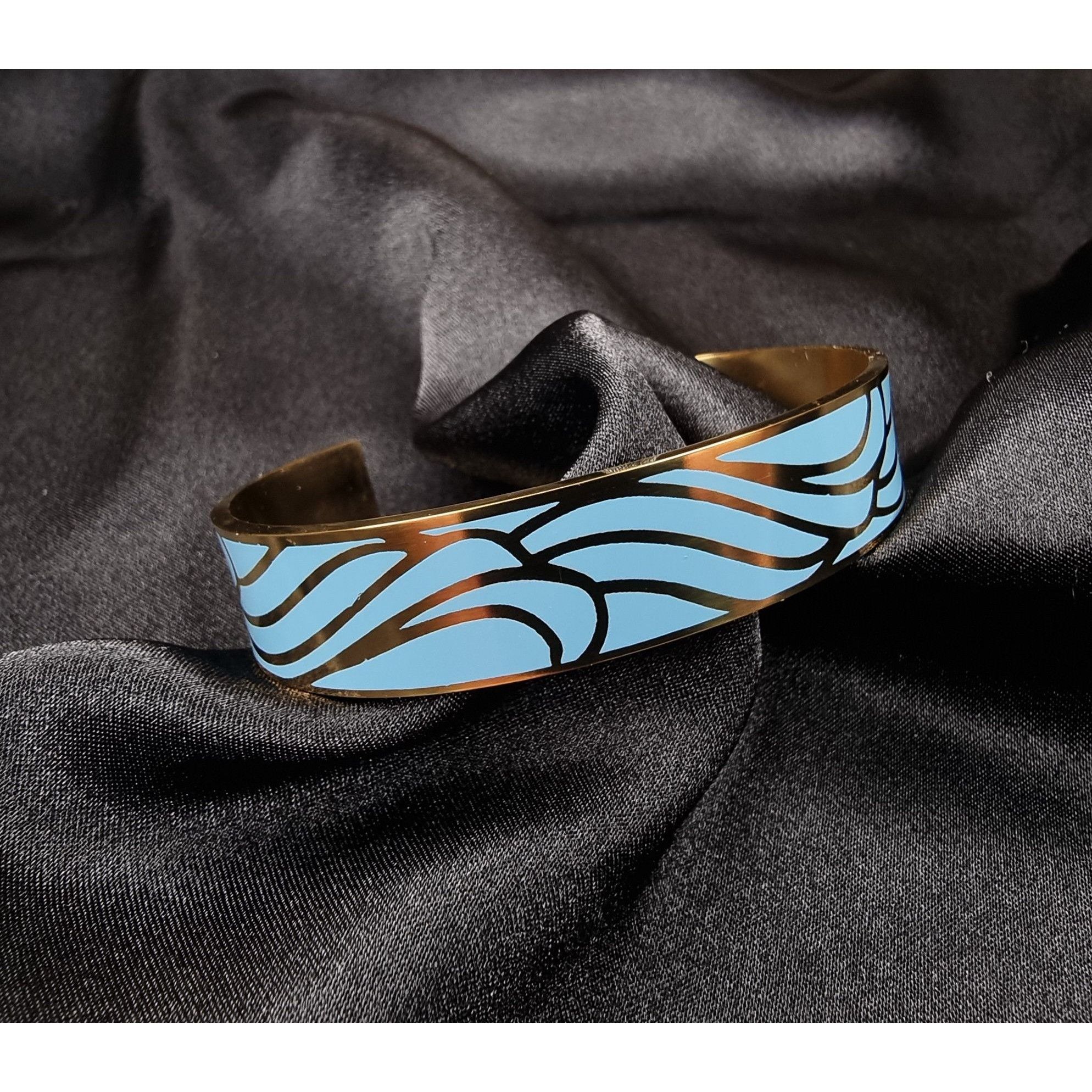 Vintage Blue & Gold Wave Patterned Cuff Bracelet With Engraved Inspi Size ONE SIZE - 1 Thumbnail